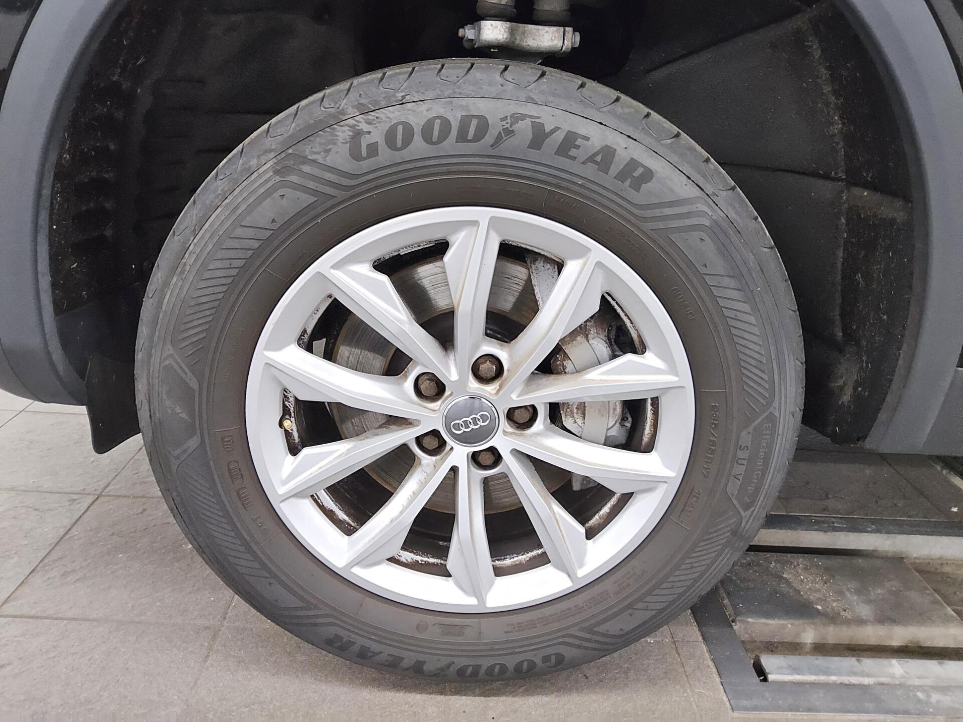 Audi Q5 35 TDI Qu. Leder Navi vc Pano Sound Xenon 11