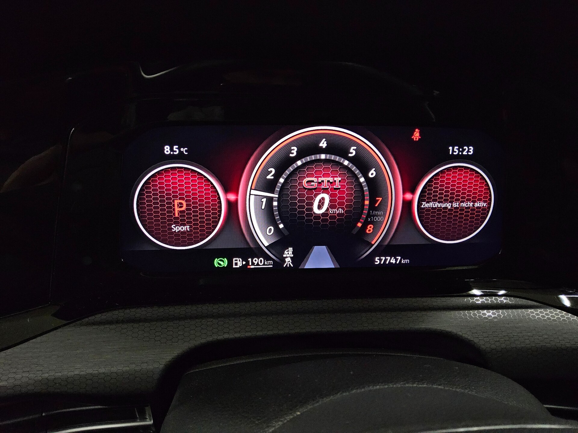 Volkswagen Golf-8 2.0 TSI GTI LED ACC DC Shz 8