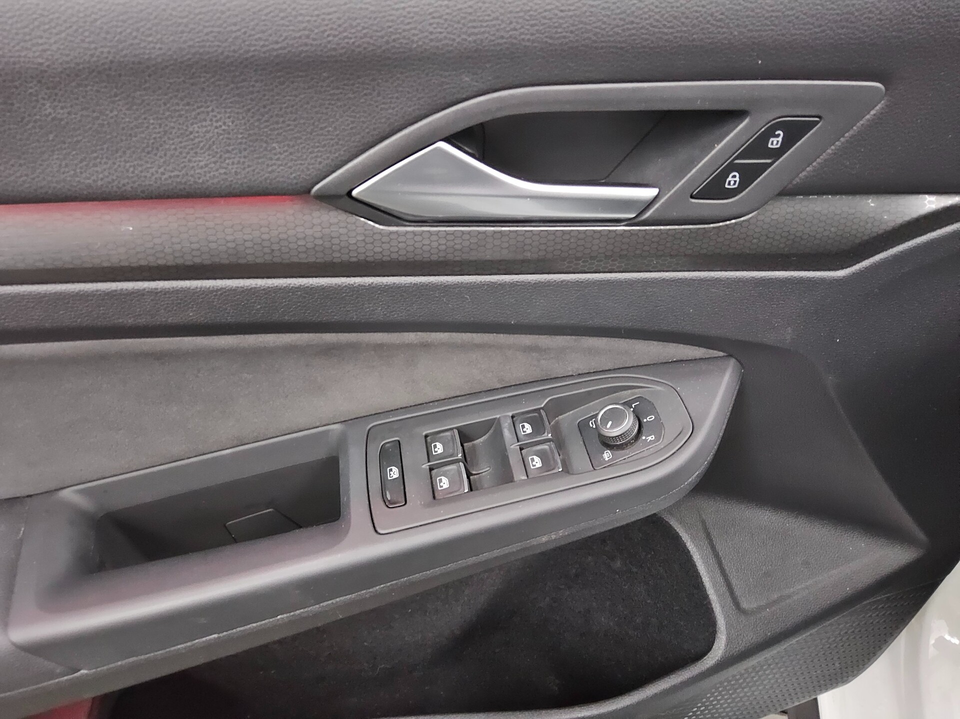 Volkswagen Golf-8 2.0 TSI GTI LED ACC DC Shz 10