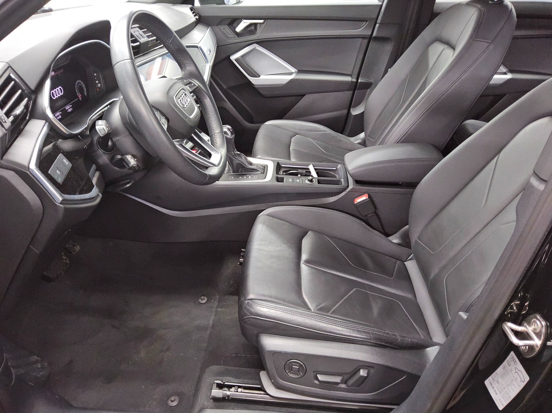 Audi Q3 35 TDI advanced Leder Navi+ LED VC Kamera 9