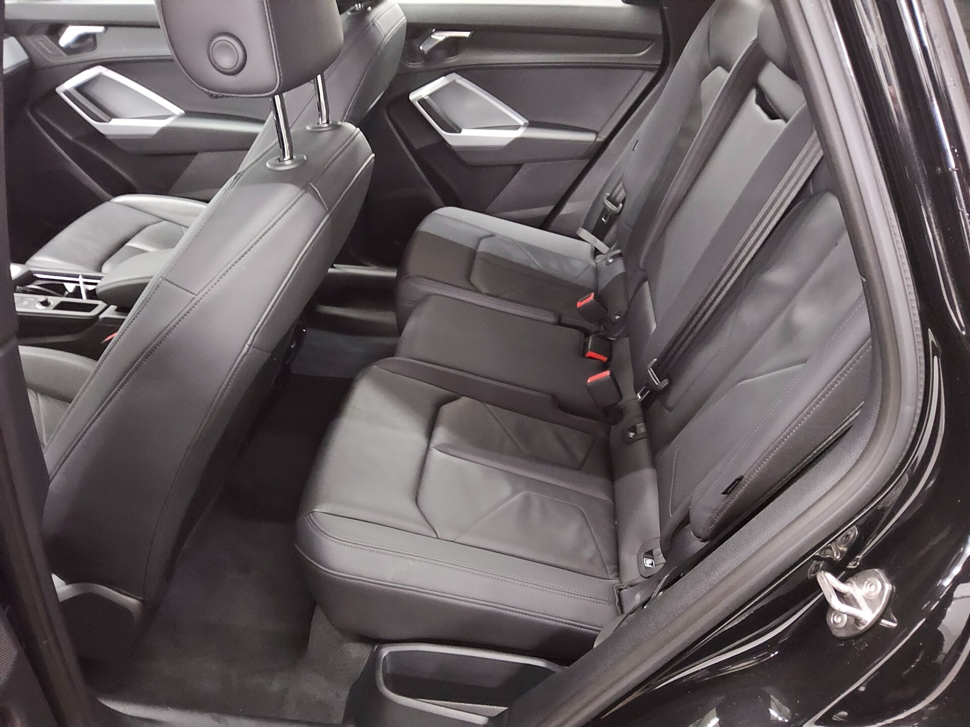 Audi Q3 35 TDI advanced Leder Navi+ LED VC Kamera 13