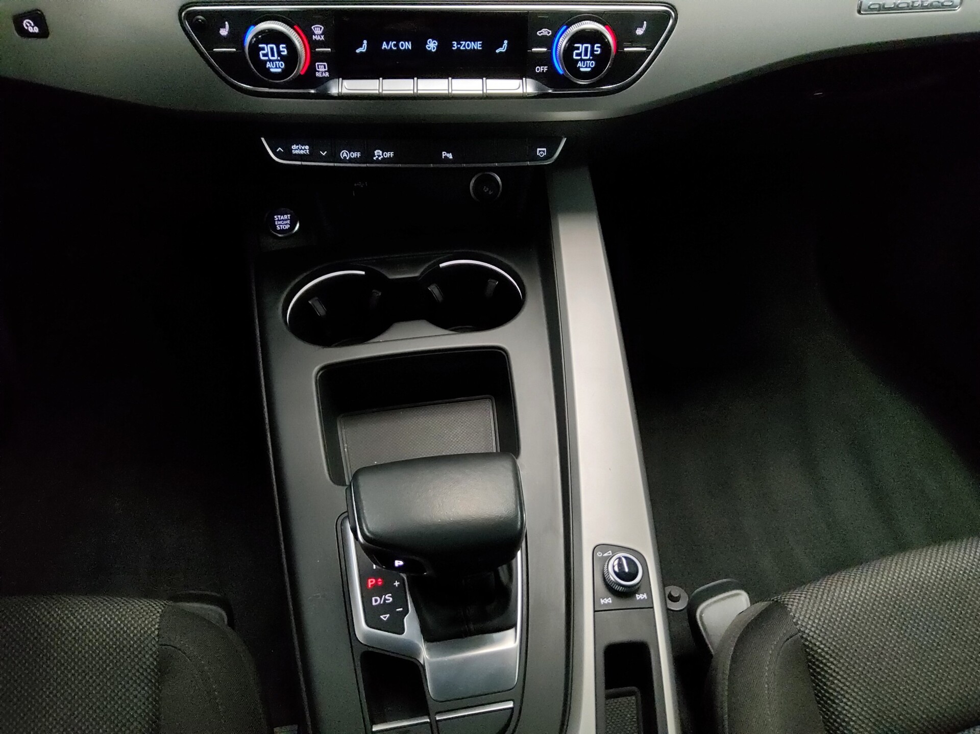 Audi A4 40 TDI Qu. S-Line Navi LED virtual Sound RFK 6