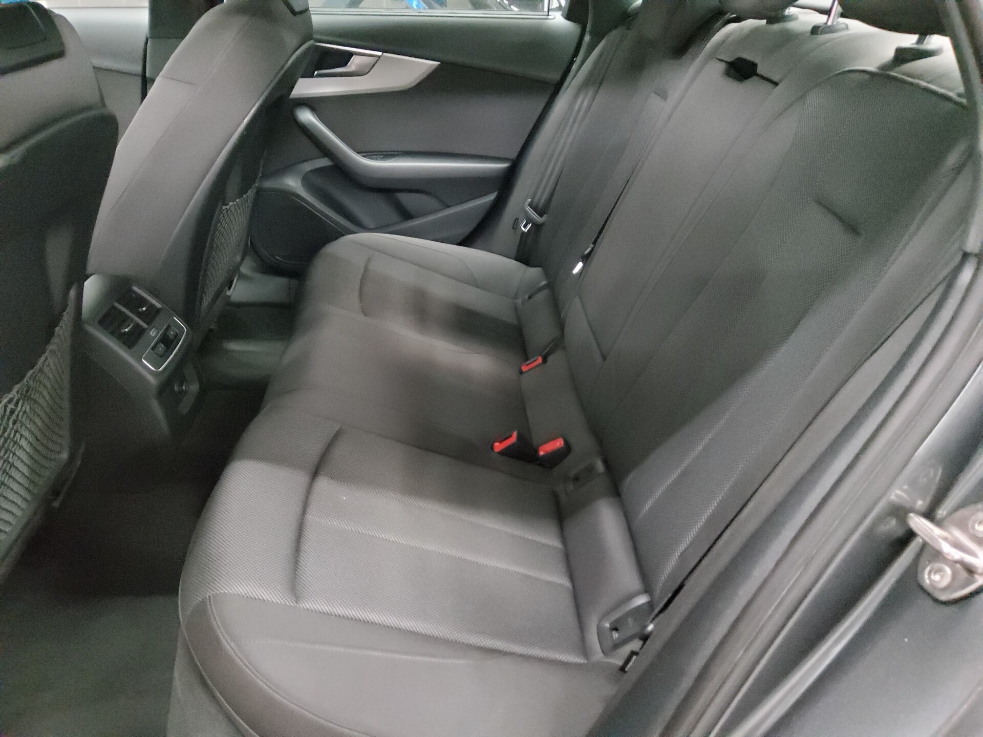 Audi A4 40 TDI Qu. S-Line Navi LED virtual Sound RFK 13