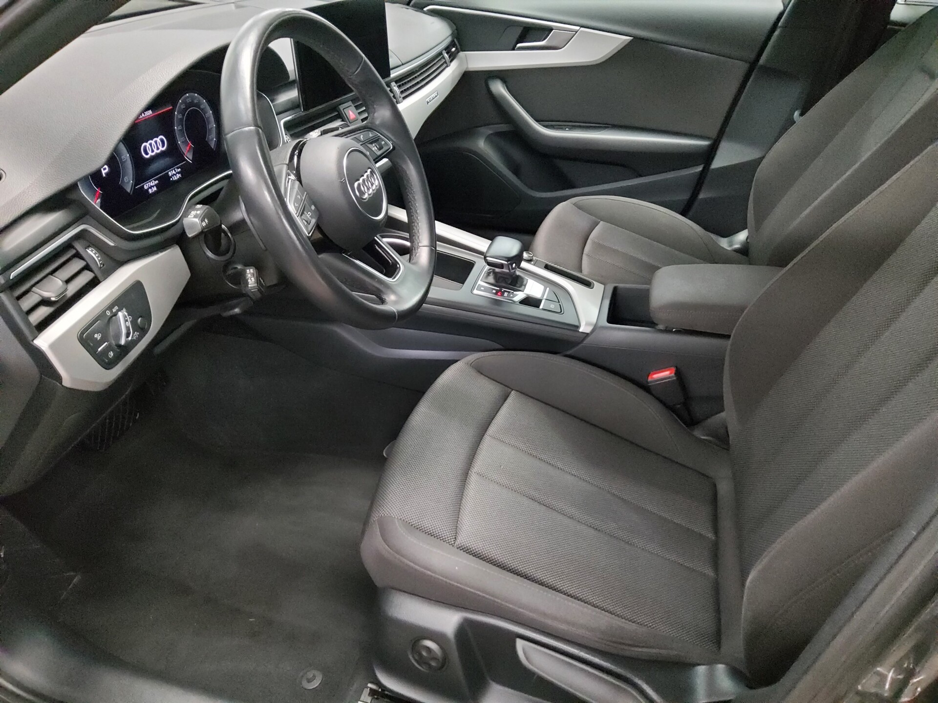 Audi A4 40 TDI Qu. S-Line Navi LED virtual Sound RFK 9