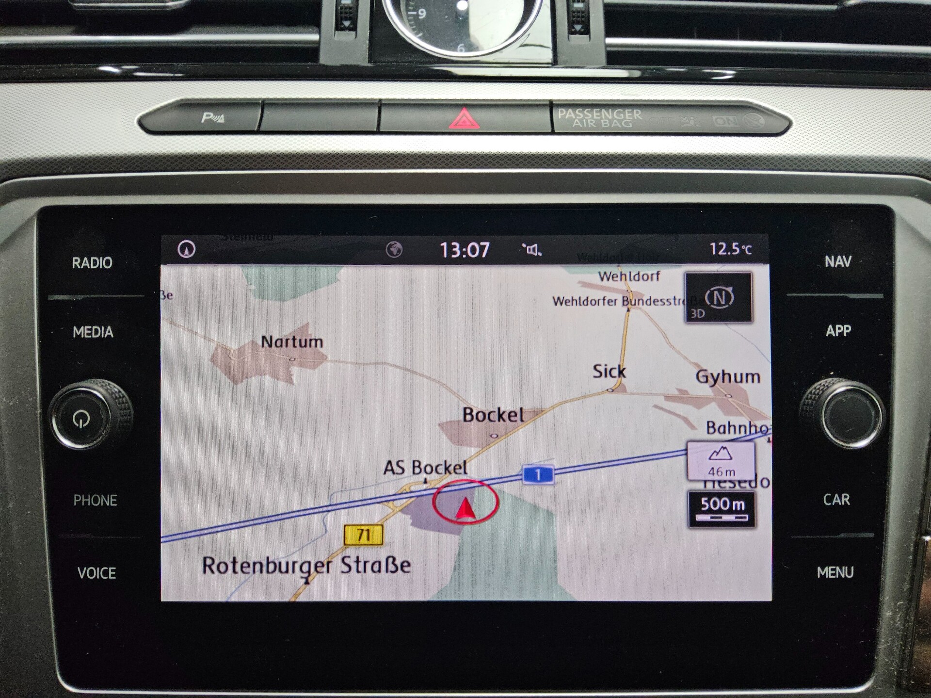 Volkswagen Passat Var. 2.0 TDI Comf. Navi PDC ACC Massage 7