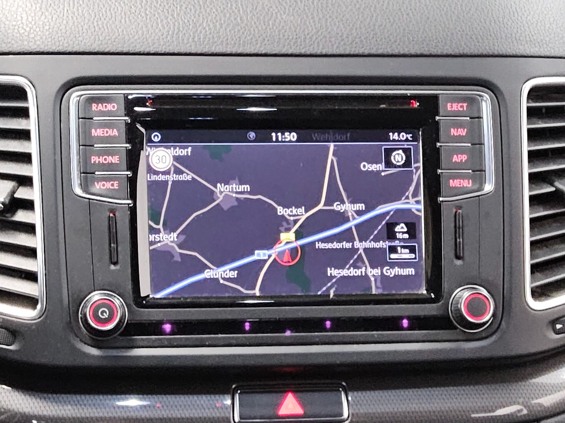 Volkswagen Sharan 2.0 TDI IQ.DRIVE 7-Sitz Navi AHK PDC Lane 7