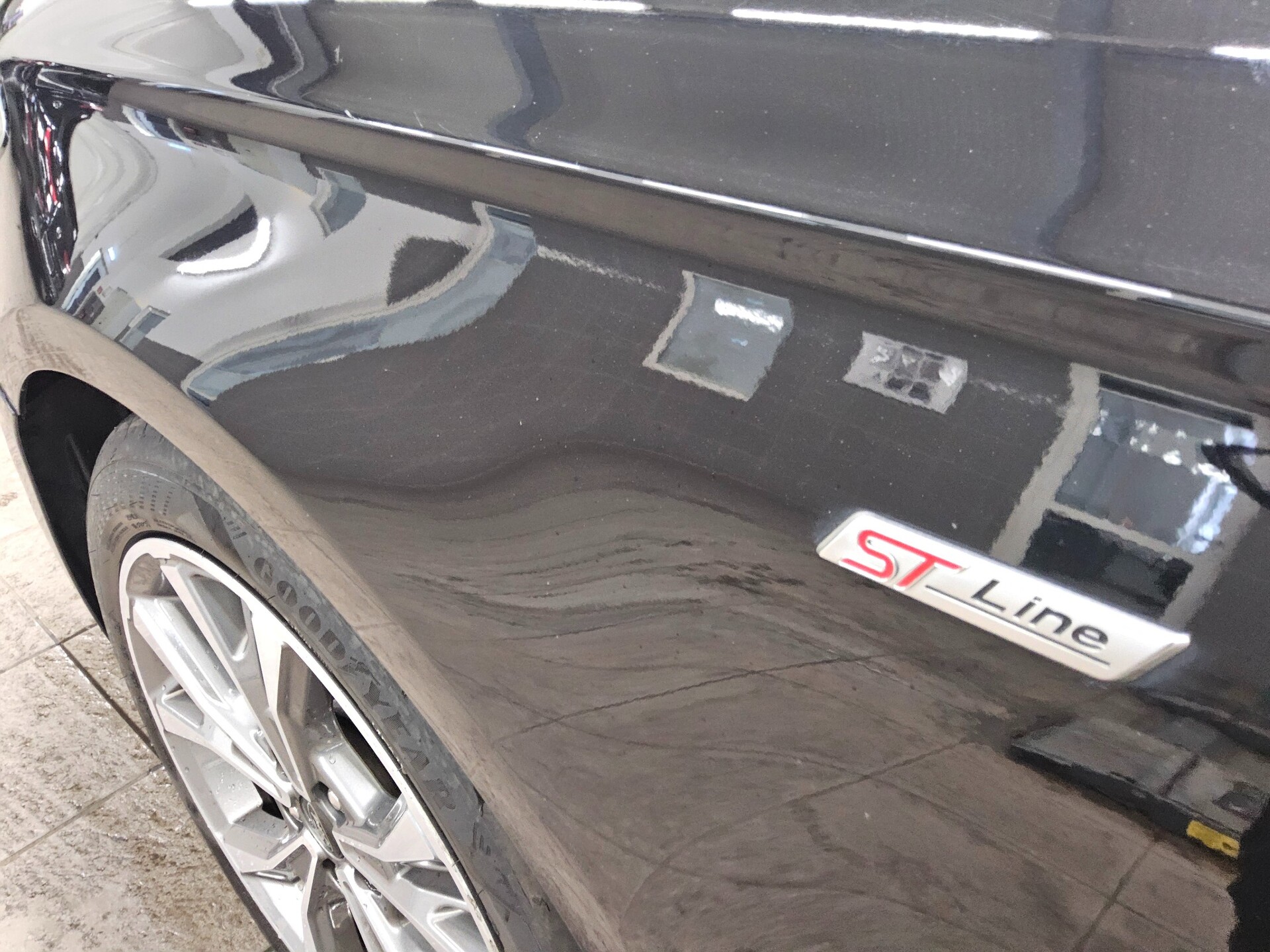 Ford Mondeo Turnier 2.0 EB ST-Line Navi LED RfK 4xSHZ 11