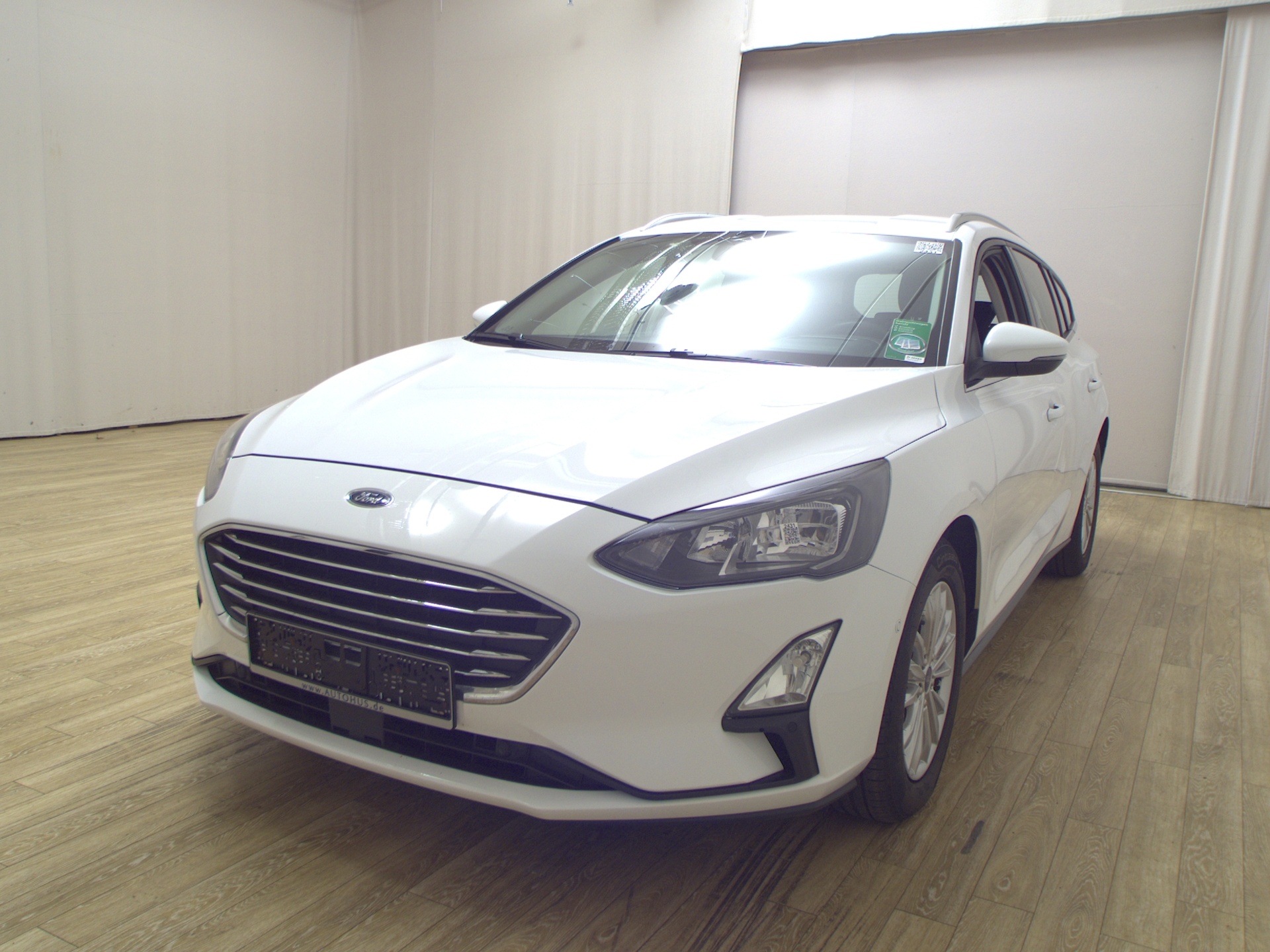 Ford Focus Turnier 2.0 EB Titanium Navi LED HuD B&O 2