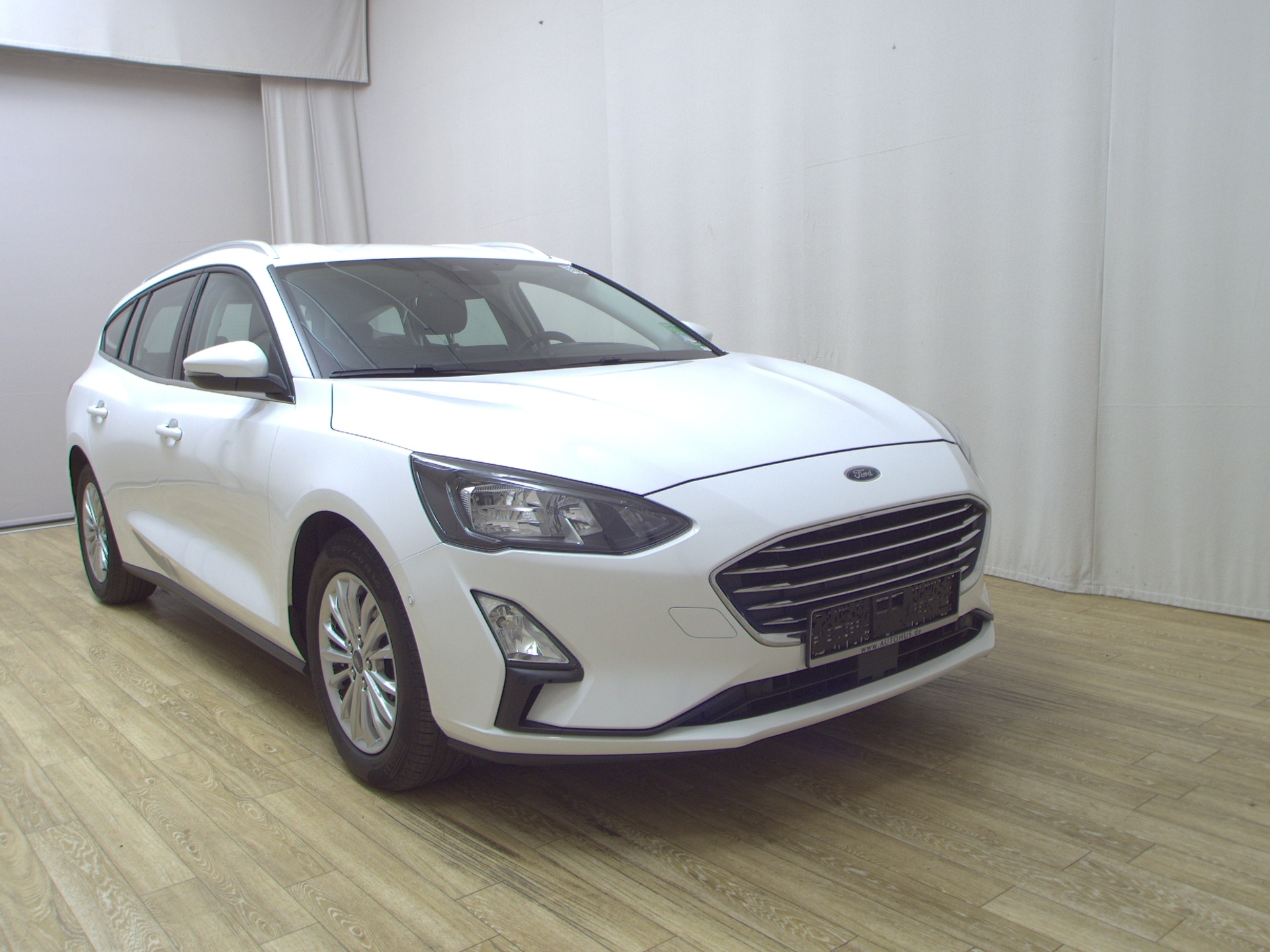 Ford Focus Turnier 2.0 EB Titanium Navi LED HuD B&O 3