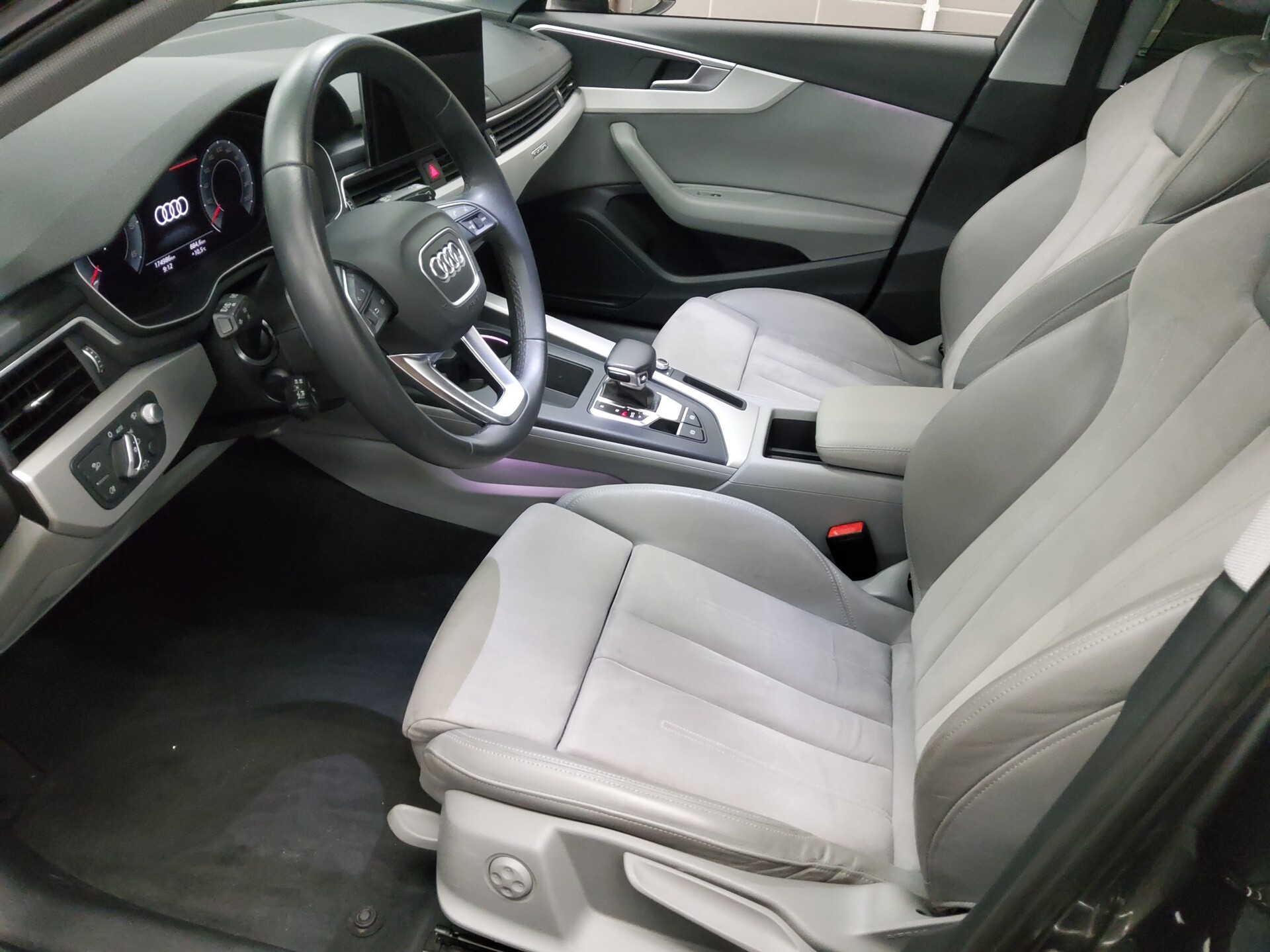 Audi A4 Avant 40 TDI Qu. S-Line Navi LED VC+ Pano HuD 9