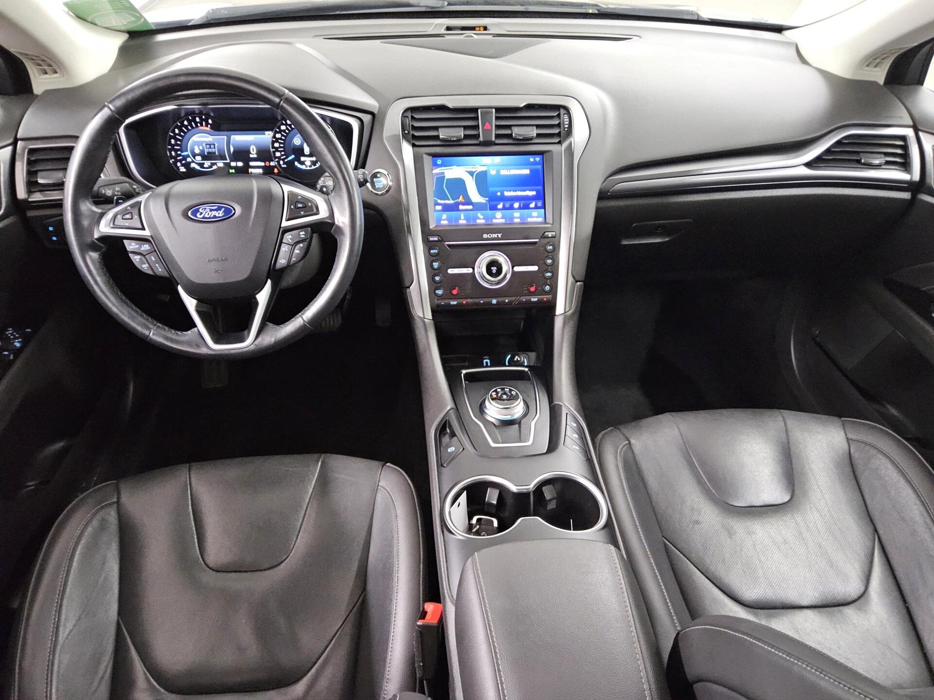 Ford Mondeo Turnier 2.0 EB Titanium Navi LED Pano 5