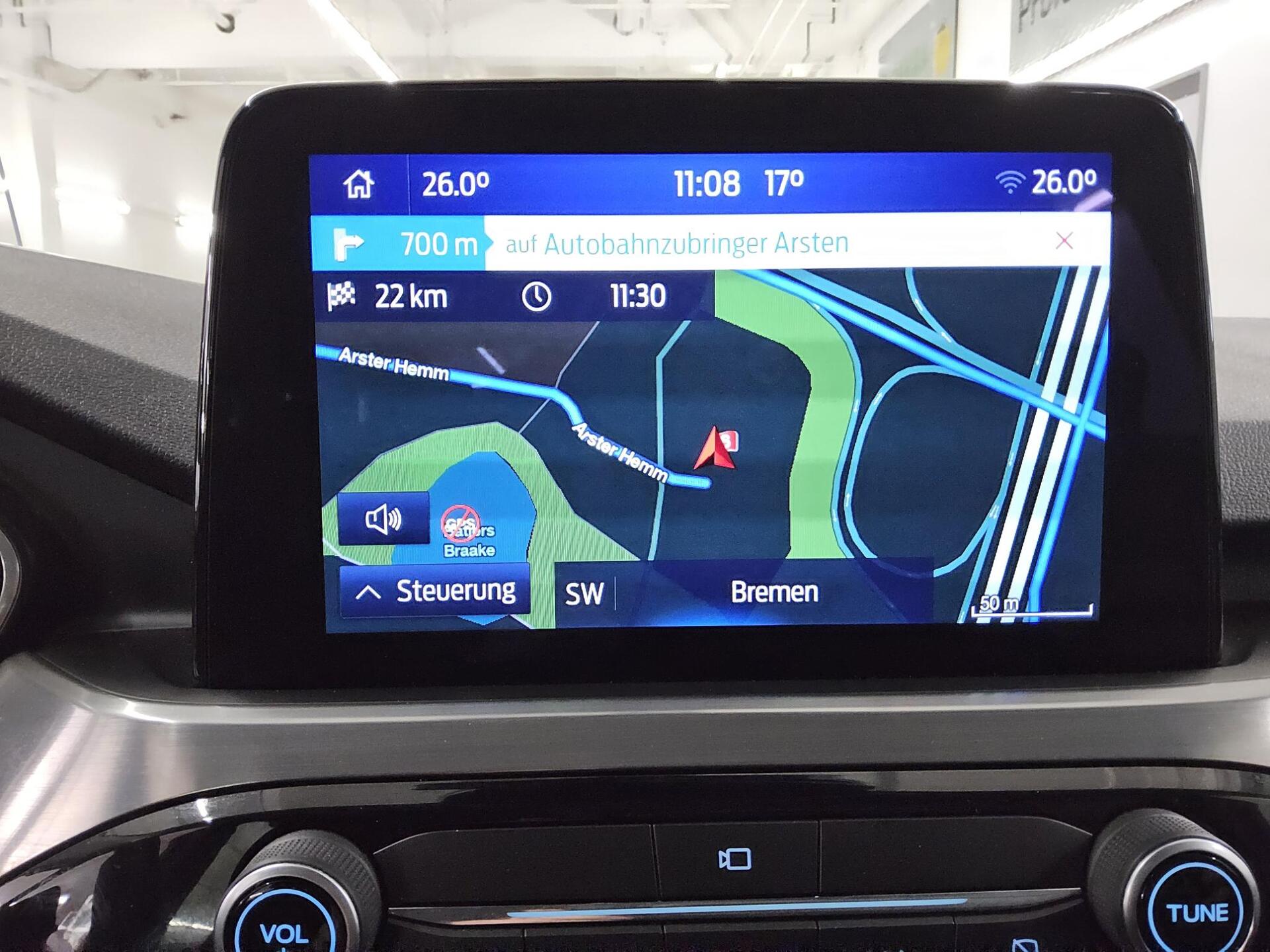 Ford Kuga 1.5 EB Titanium Navi LED HuD DigiTacho 7