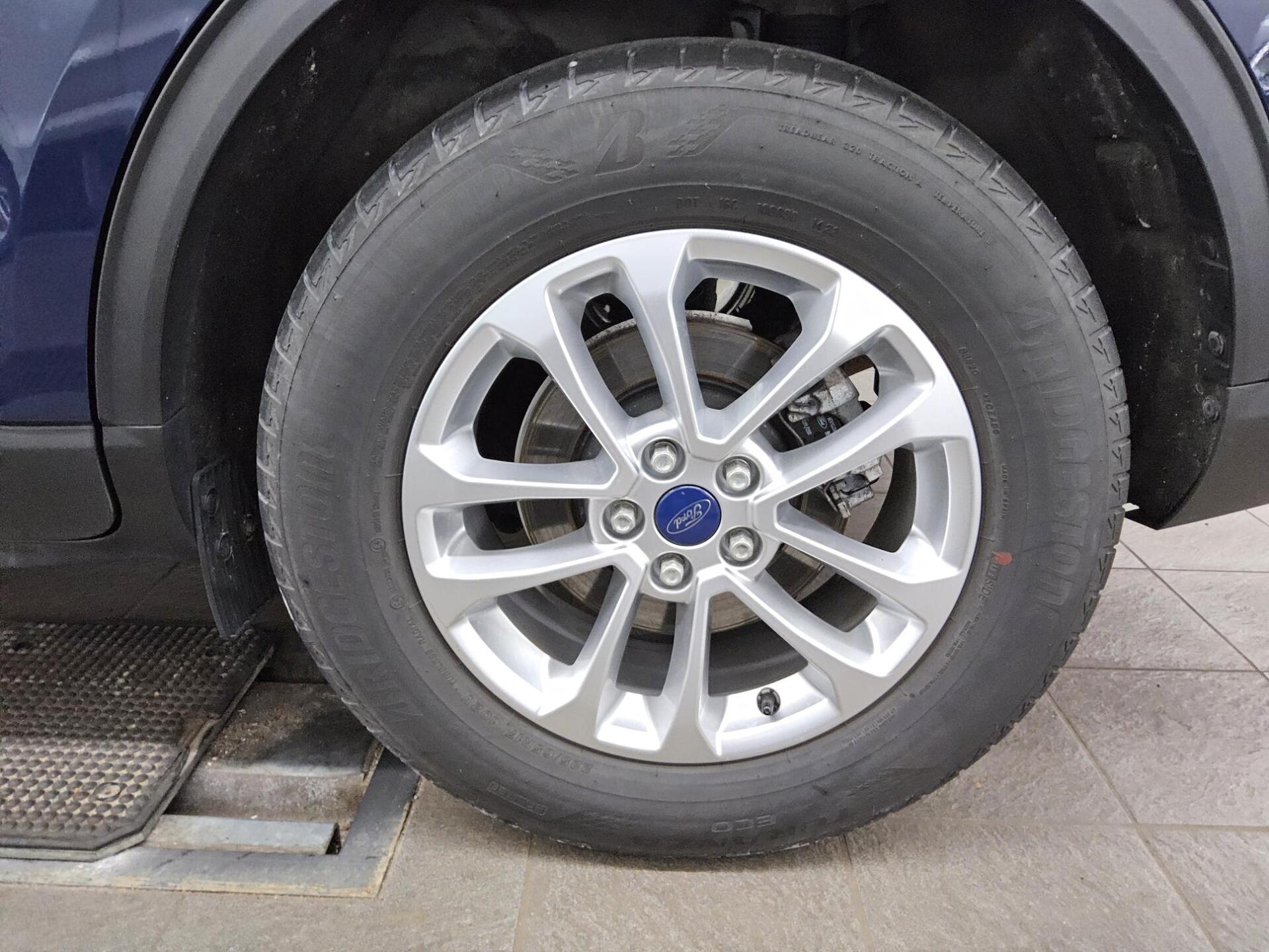 Ford Kuga 1.5 EB Titanium Navi LED HuD DigiTacho 11