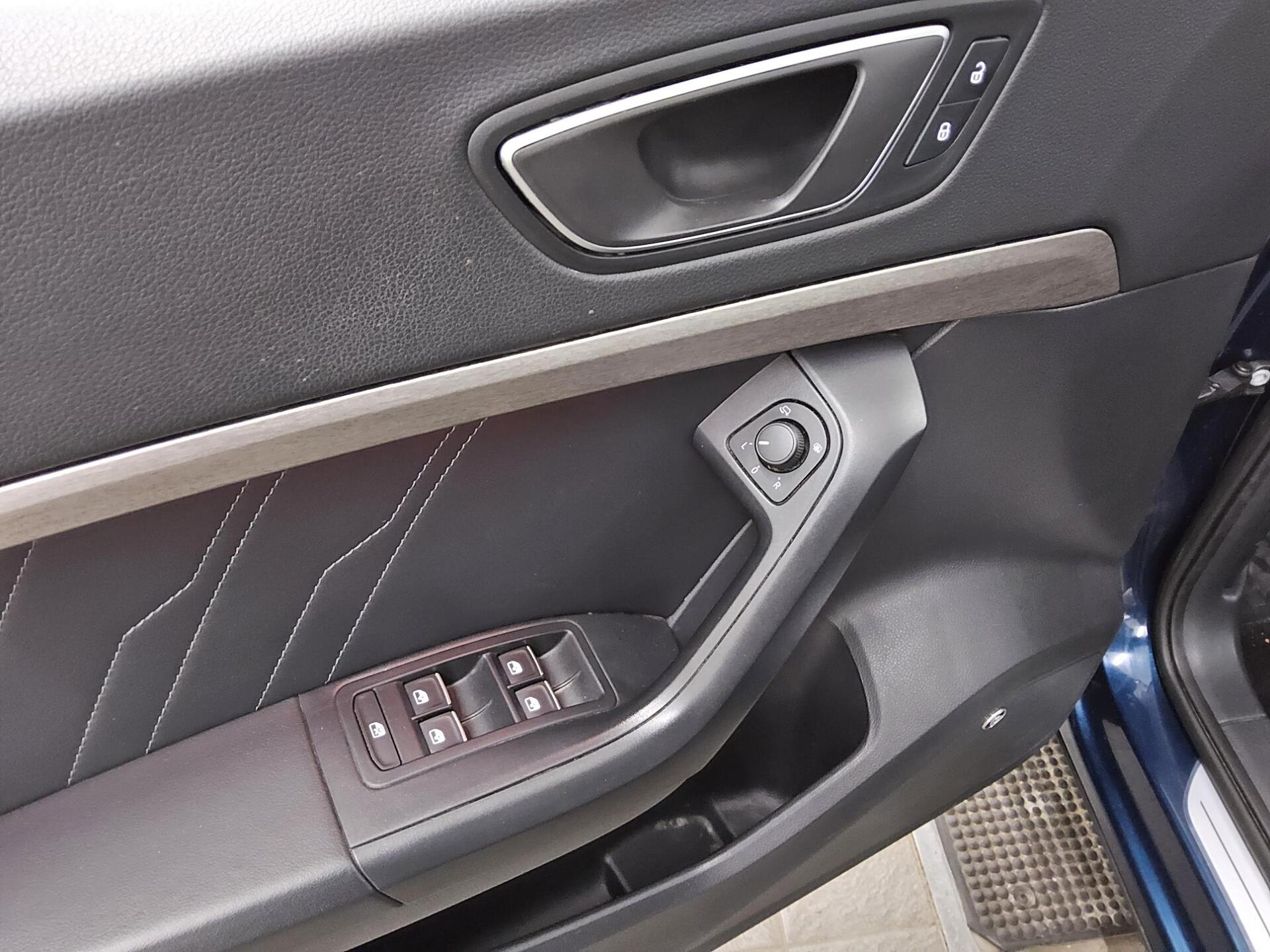 Seat Ateca 2.0 TDI Xperience Leder Navi LED vc Pano 10