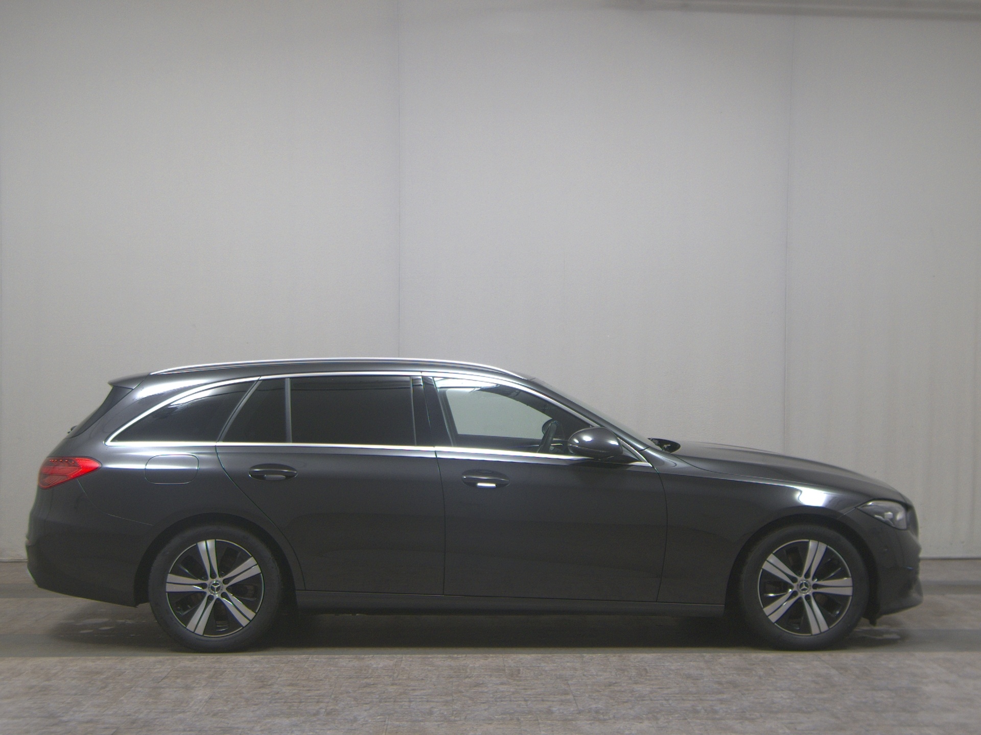 Mercedes-Benz C 200 T d Avantgarde Navi LED MBUX RfK Burmester