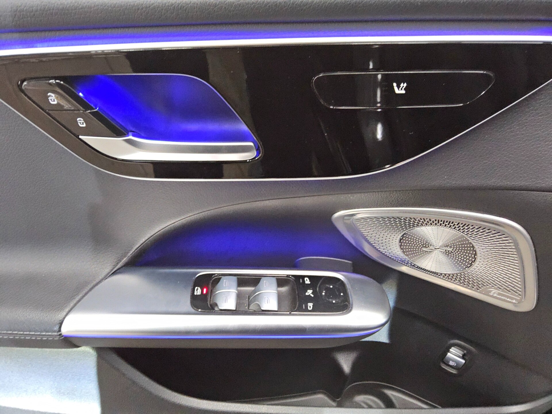 Mercedes-Benz C 200 T d Avantgarde Navi LED MBUX RfK Burmester 10