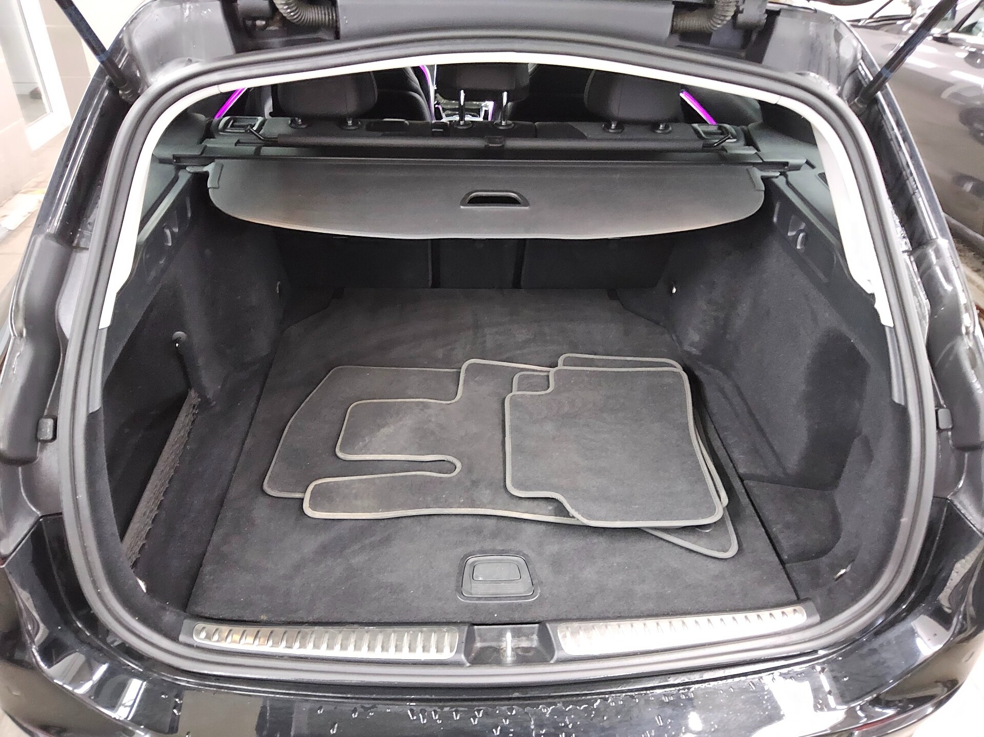 Mercedes-Benz C 200 T d Avantgarde Navi LED MBUX RfK Sound 12