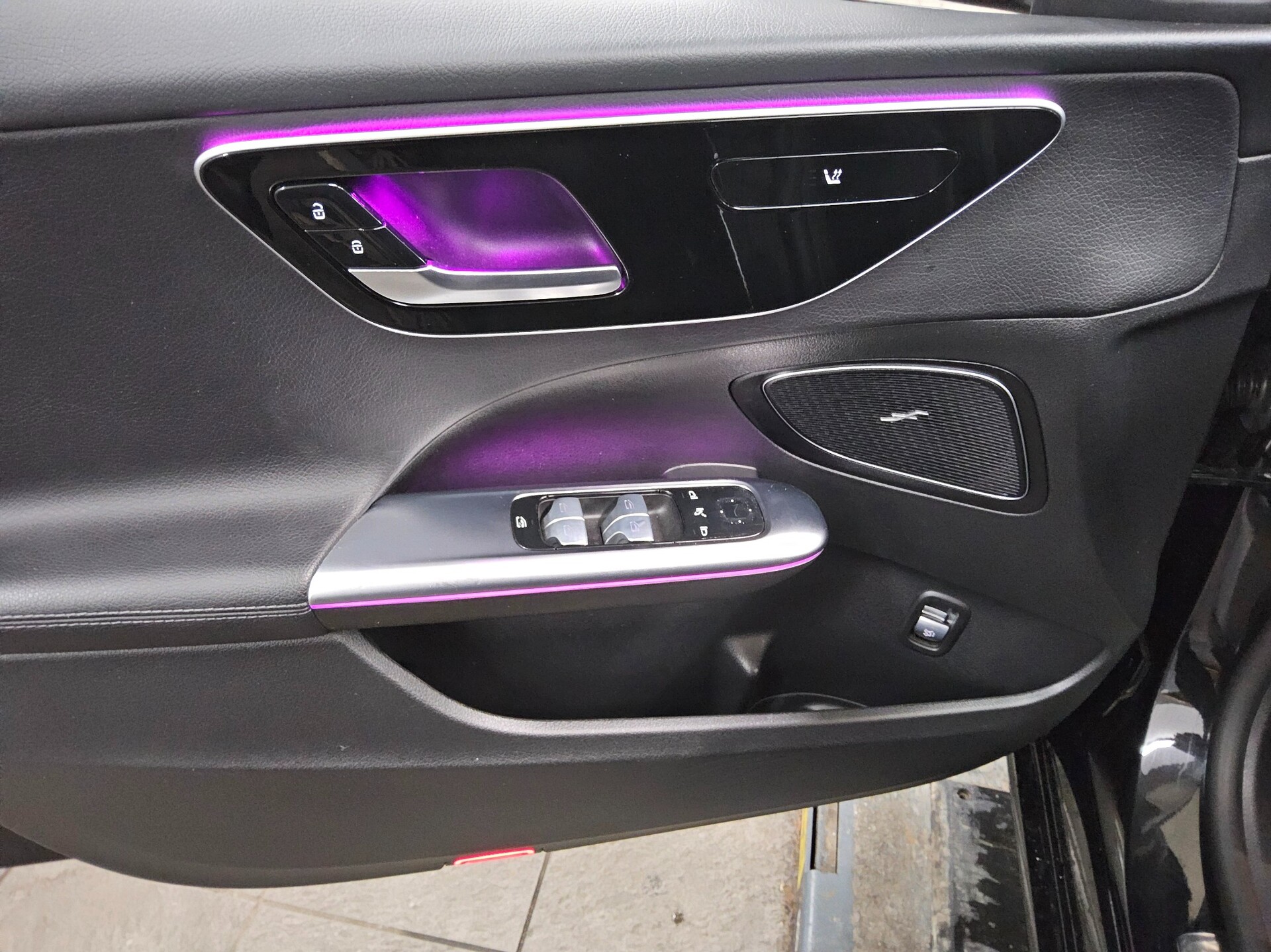 Mercedes-Benz C 200 T d Avantgarde Navi LED MBUX RfK Sound 10