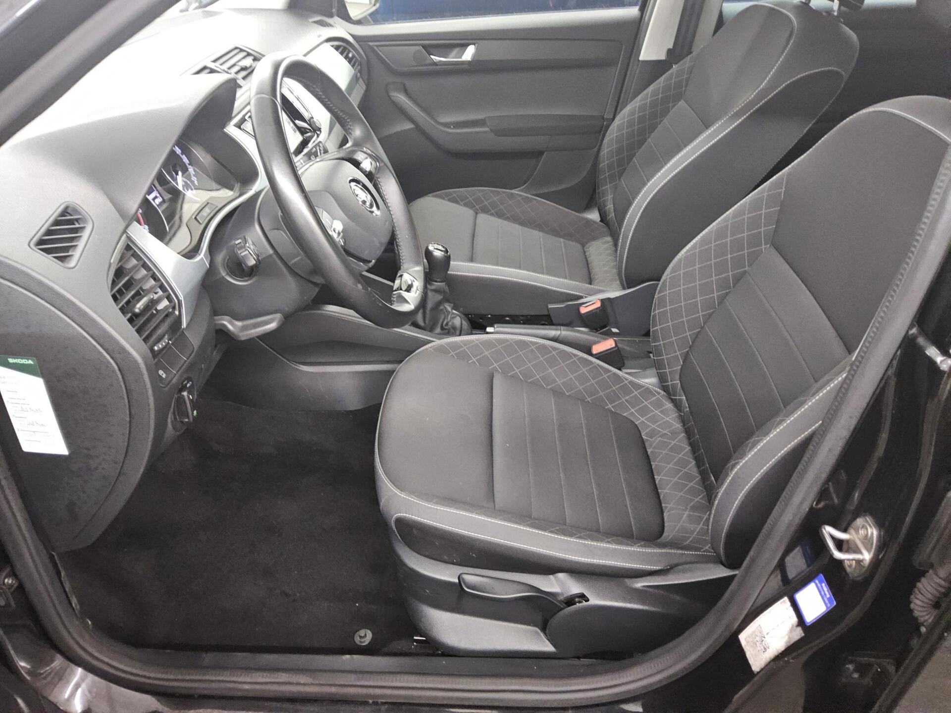 Skoda Fabia Kombi 1.0 TSI Ambition Navi Shz PDC 8