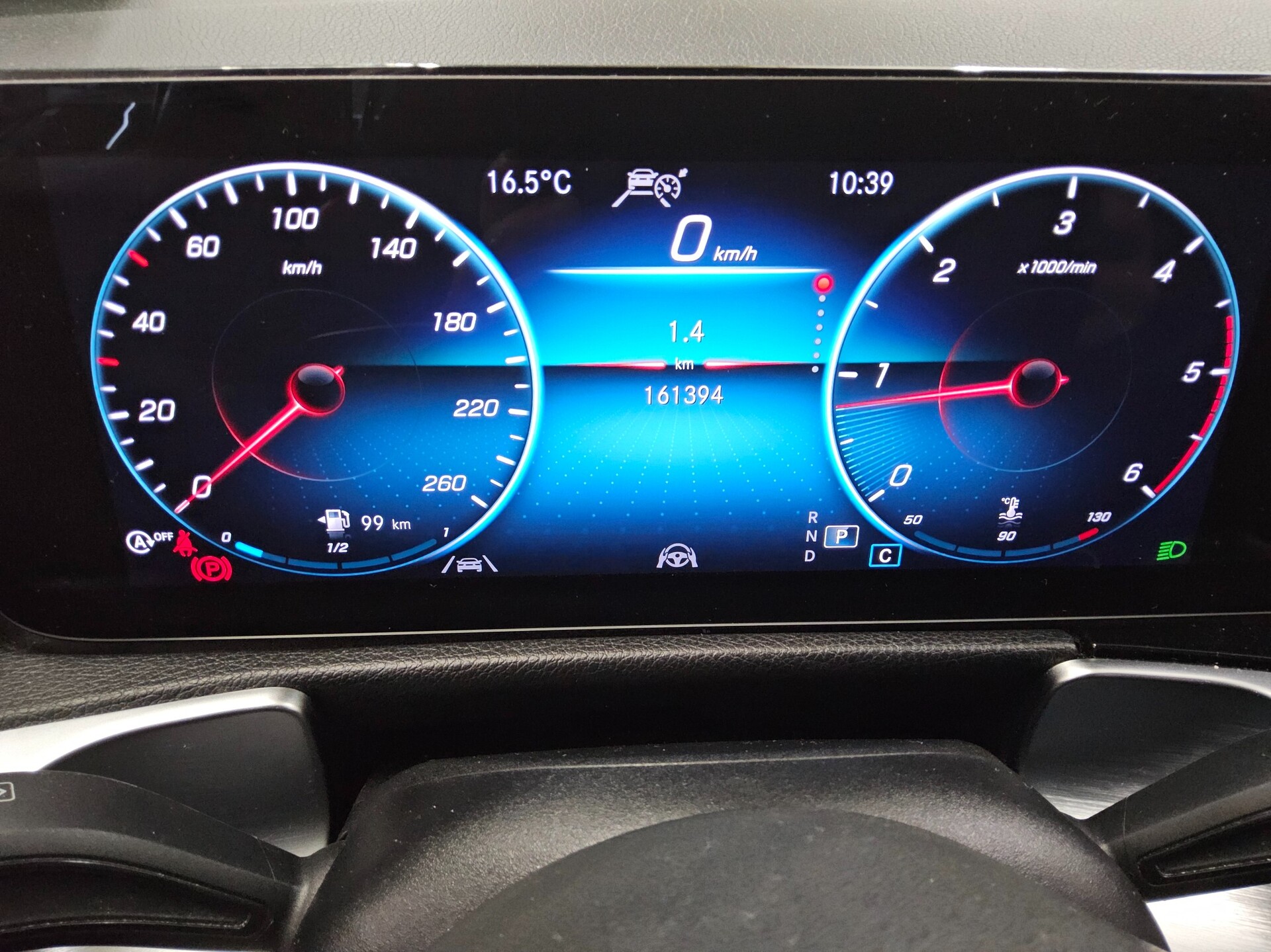 Mercedes-Benz GLB 220 d Progressive Navi LED MBUX AHK Distr.+ 8