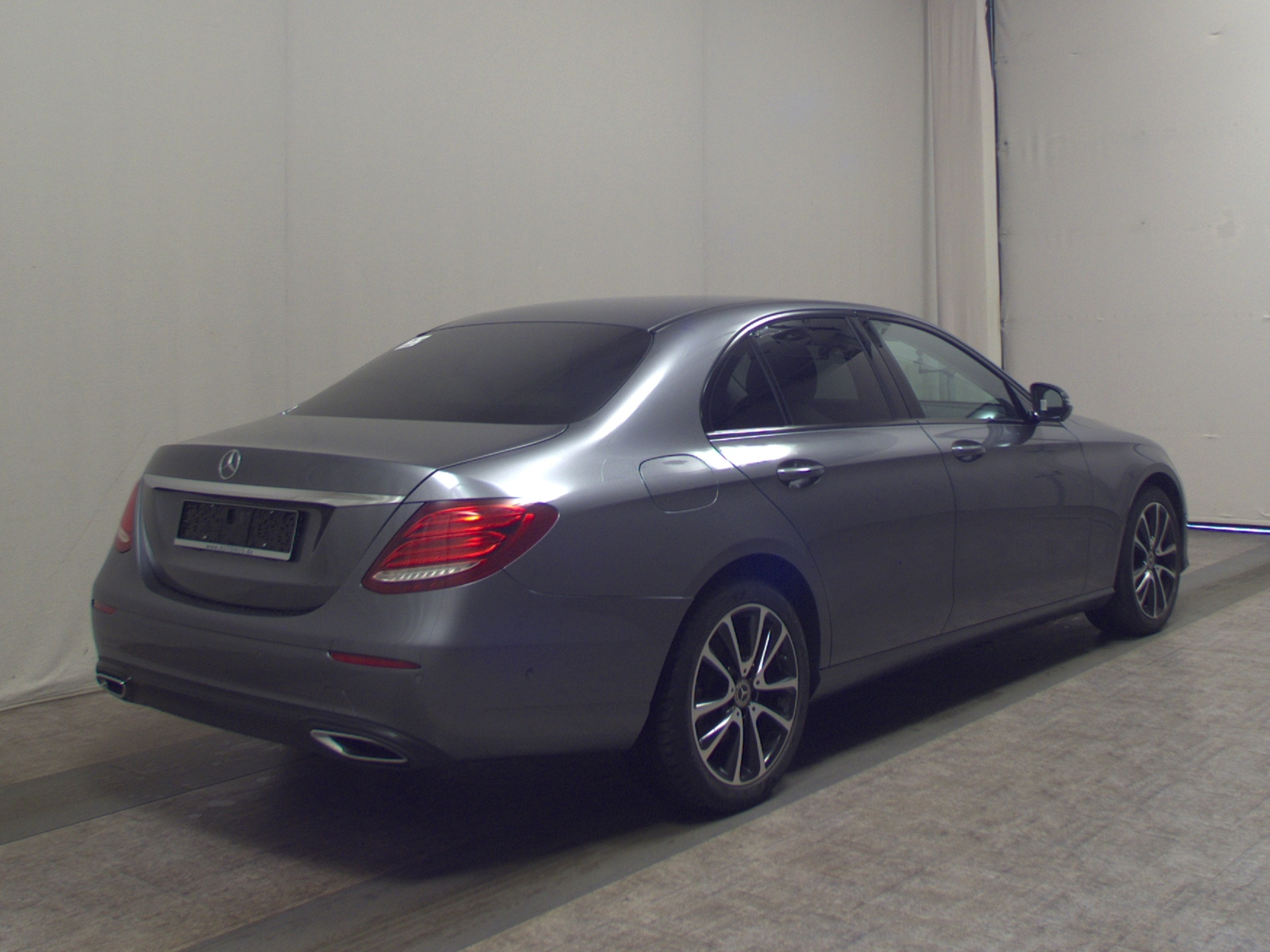 Mercedes-Benz E 220 d 4M Avantgarde Night Navi Wides. LED 360° 4