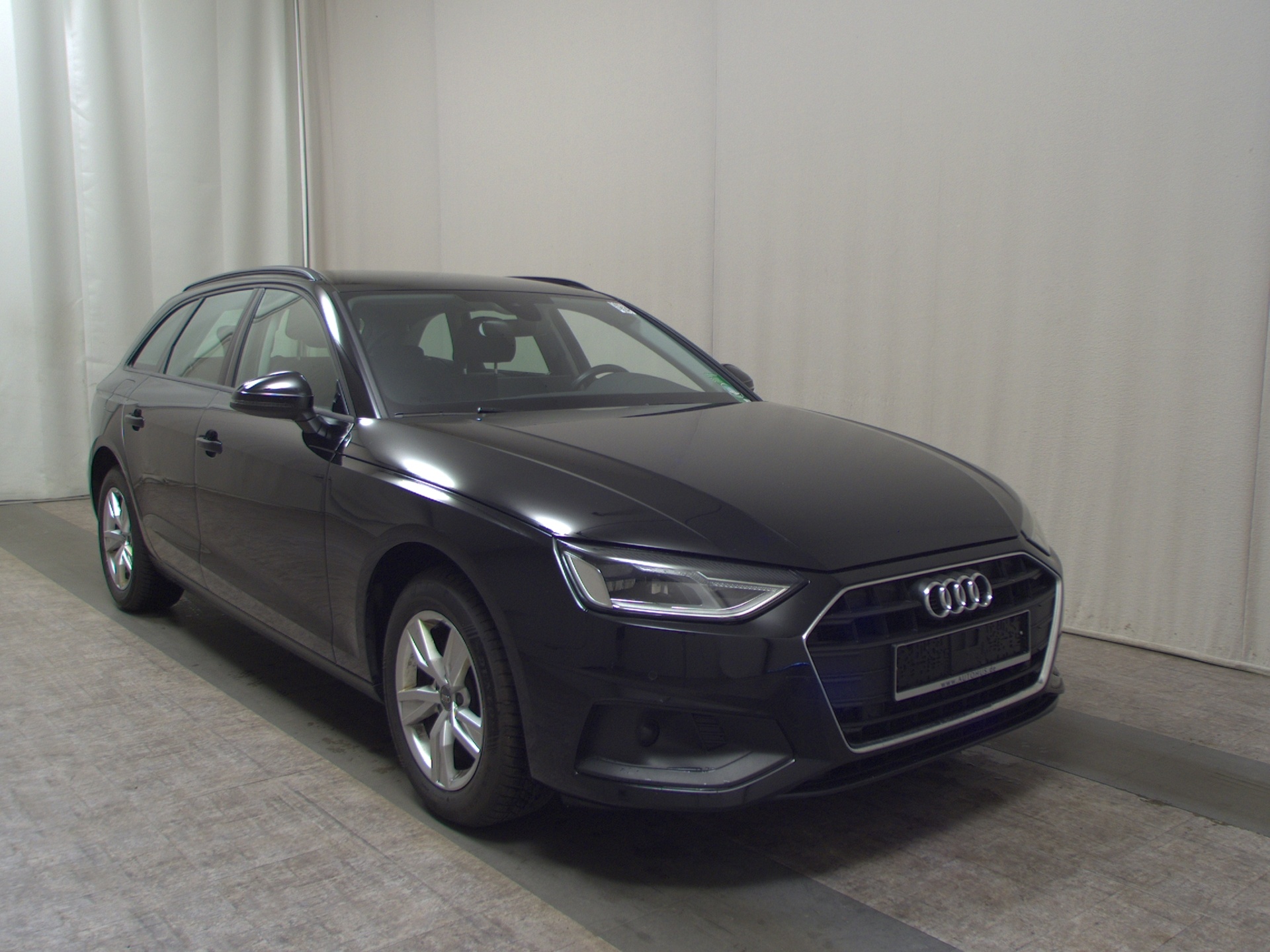 Audi A4 Avant 35 TDI Navi LED PDC Shz 3