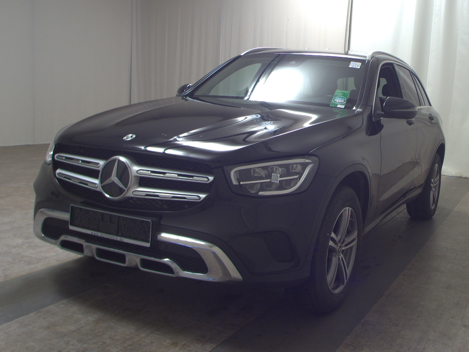 Mercedes-Benz GLC 300 e 4M Navi LED Distr.+ RFK AHK 2