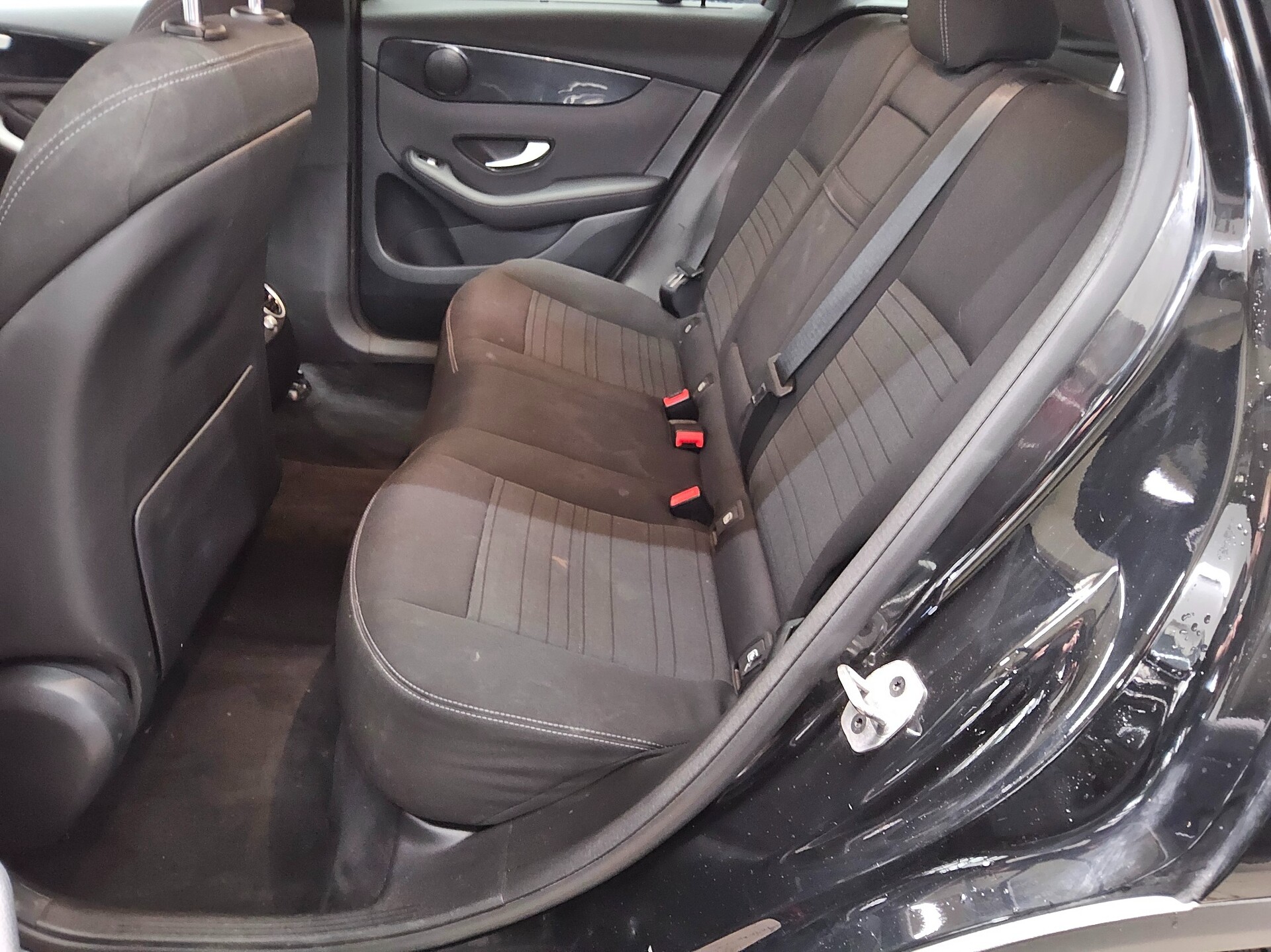 Mercedes-Benz GLC 300 e 4M Navi LED Distr.+ RFK AHK 13