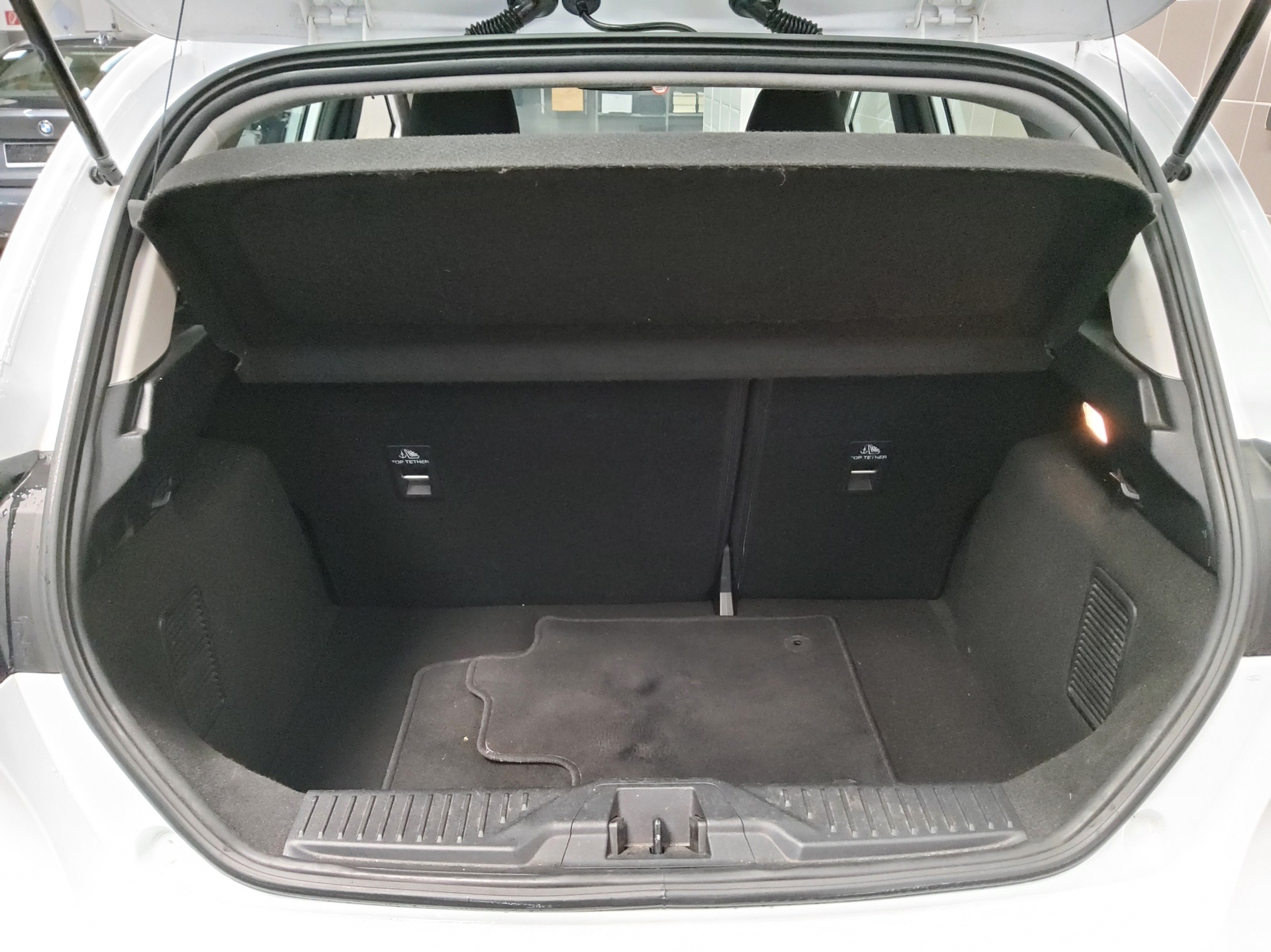 Ford Fiesta 1.0 EB Titanium Navi LED RfK ACC PDC Shz 11