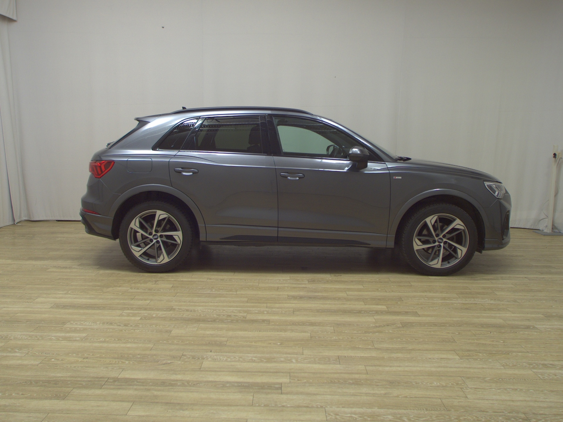 Audi Q3 35 TDI S-Line Leder Navi LED