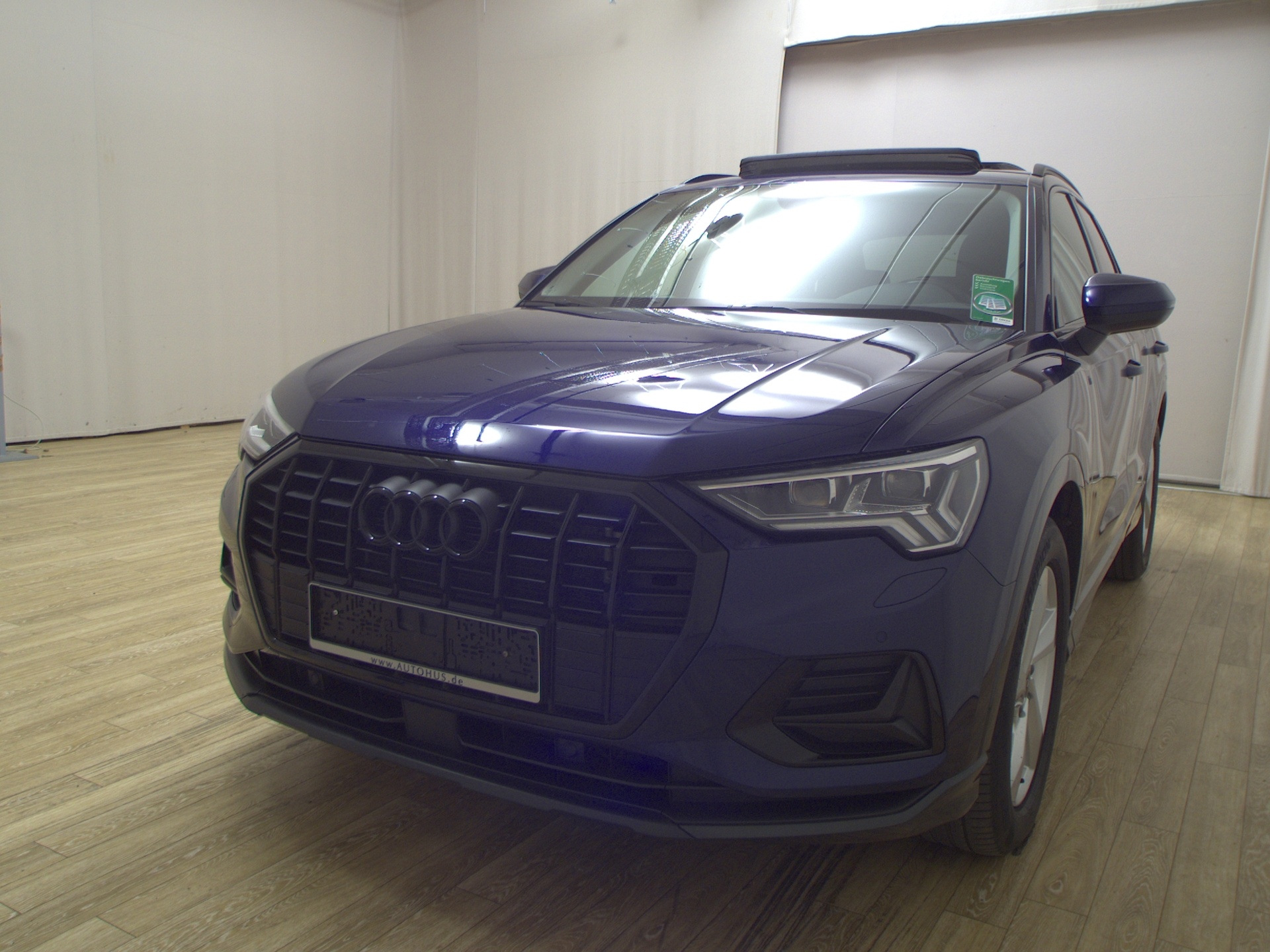 Audi Q3 35 TDI advanced T-Leder Navi Matrix Pano vc 2