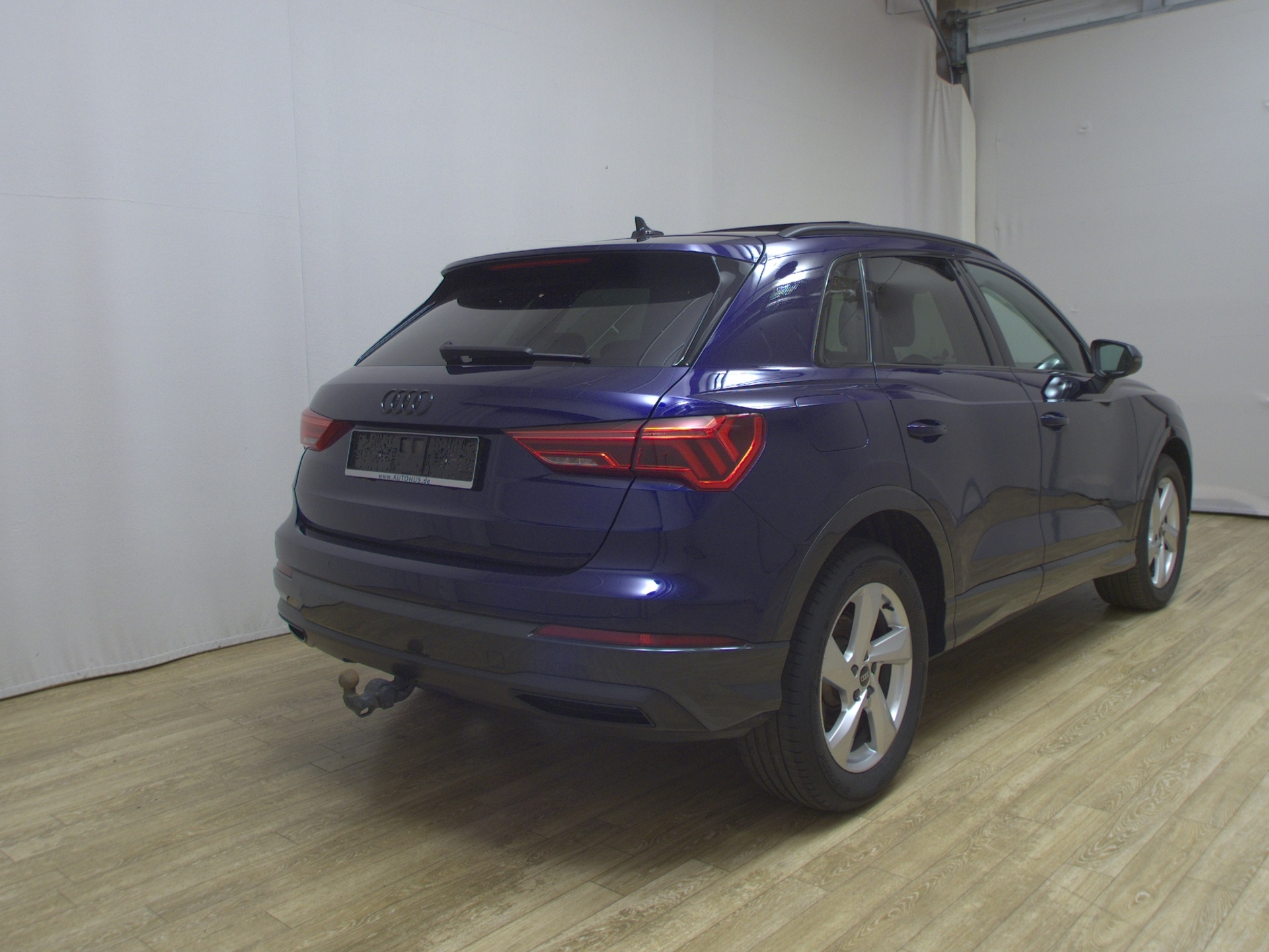 Audi Q3 35 TDI advanced T-Leder Navi Matrix Pano vc 4