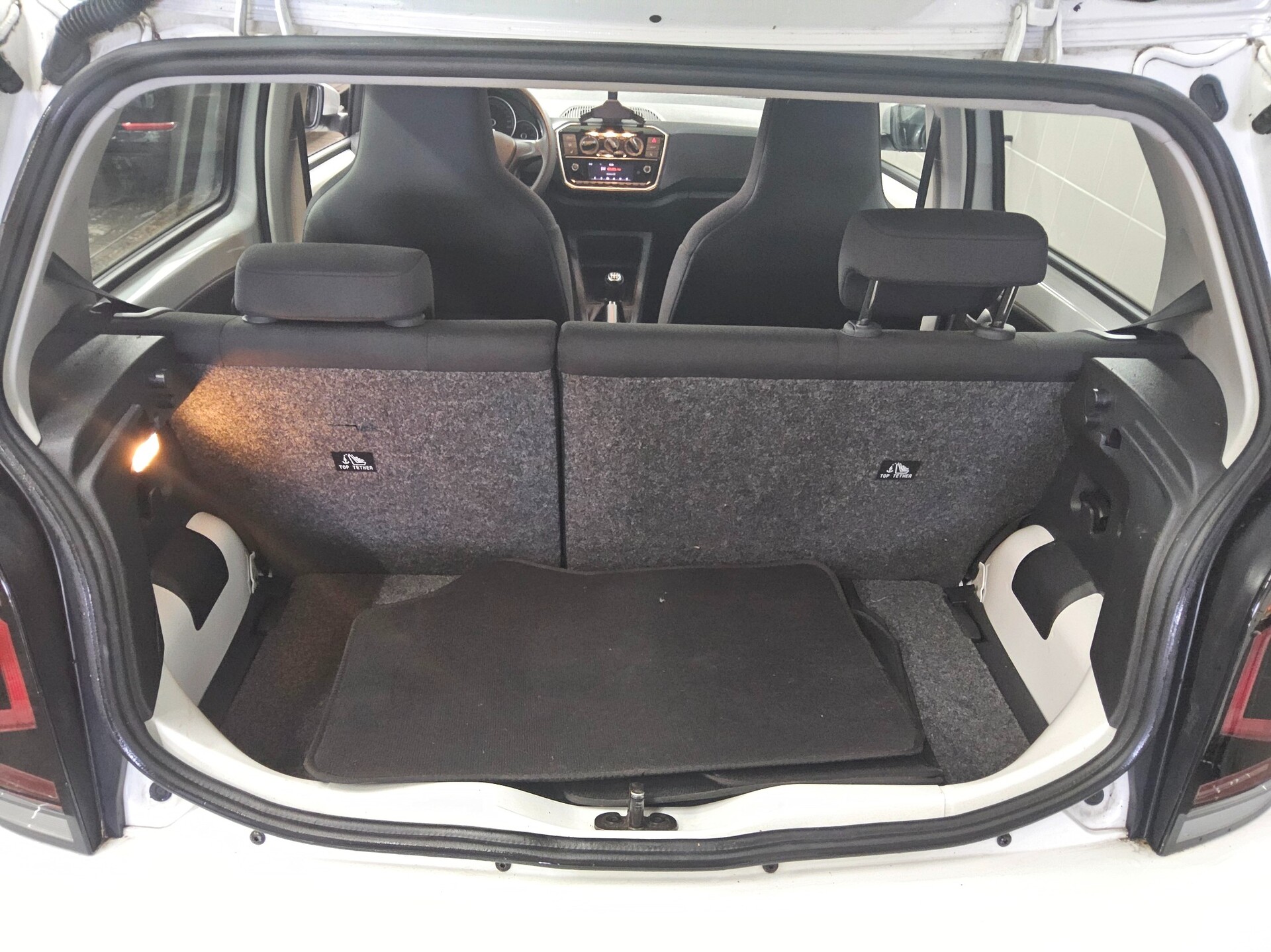 Volkswagen up! 1.0 DAB Shz Bluetooth Klima 11