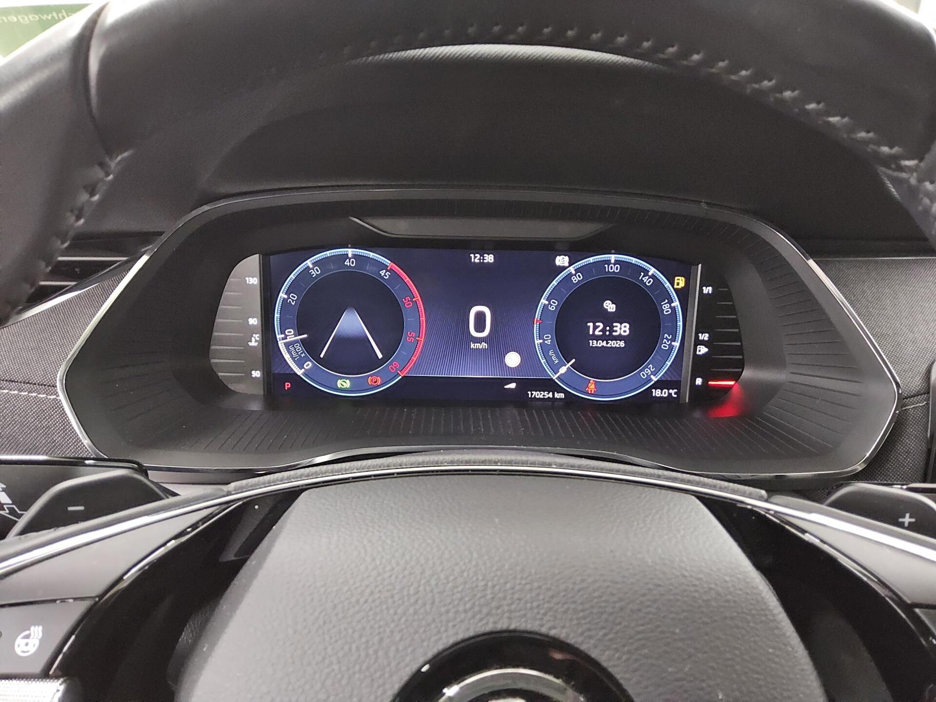 Skoda Octavia Kombi 2.0 TDI Style Navi LED vc RfK HuD 8