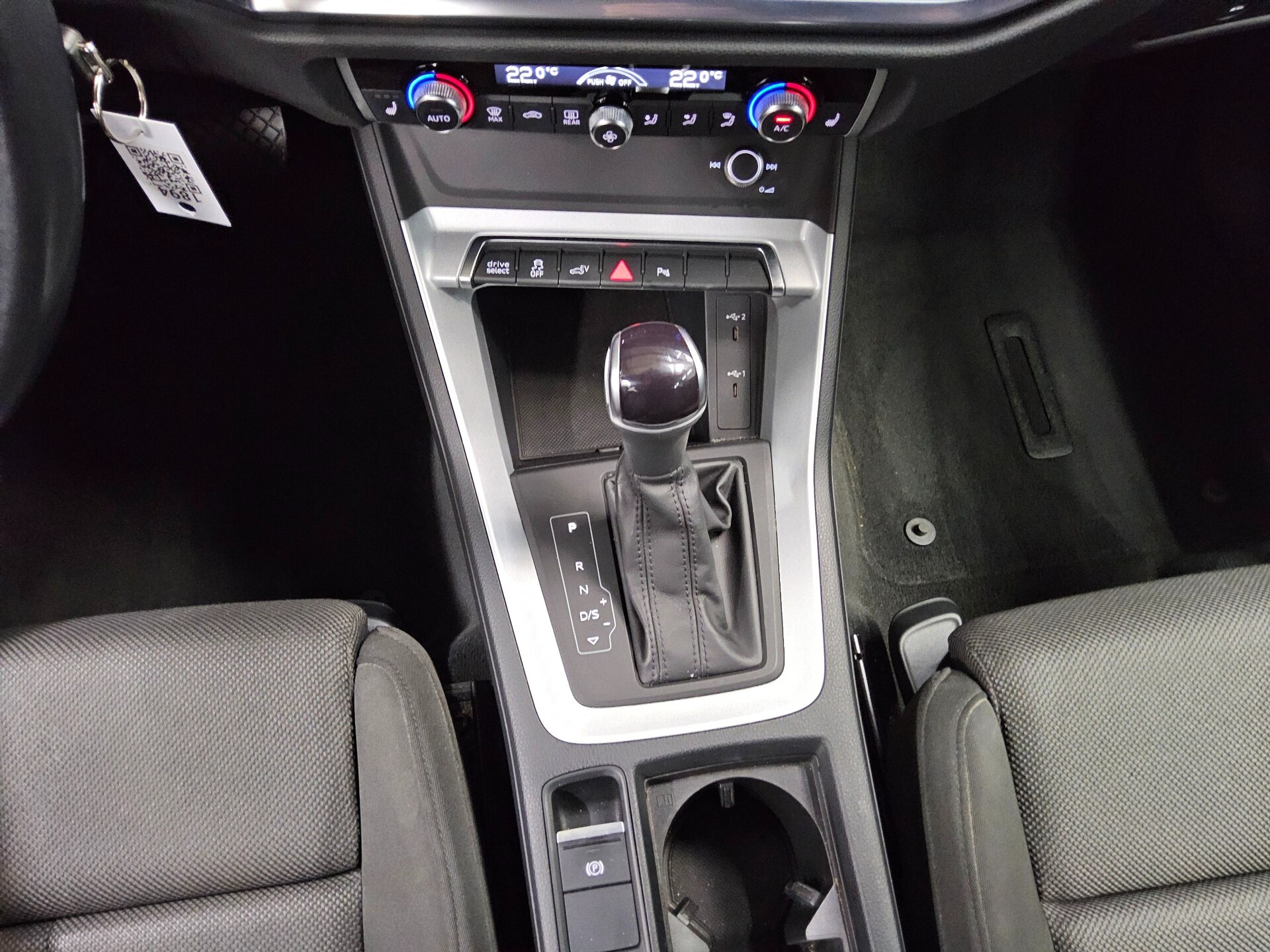 Audi Q3 45 TFSI e Navi virtual RfK LED ACC Sportsitze 6