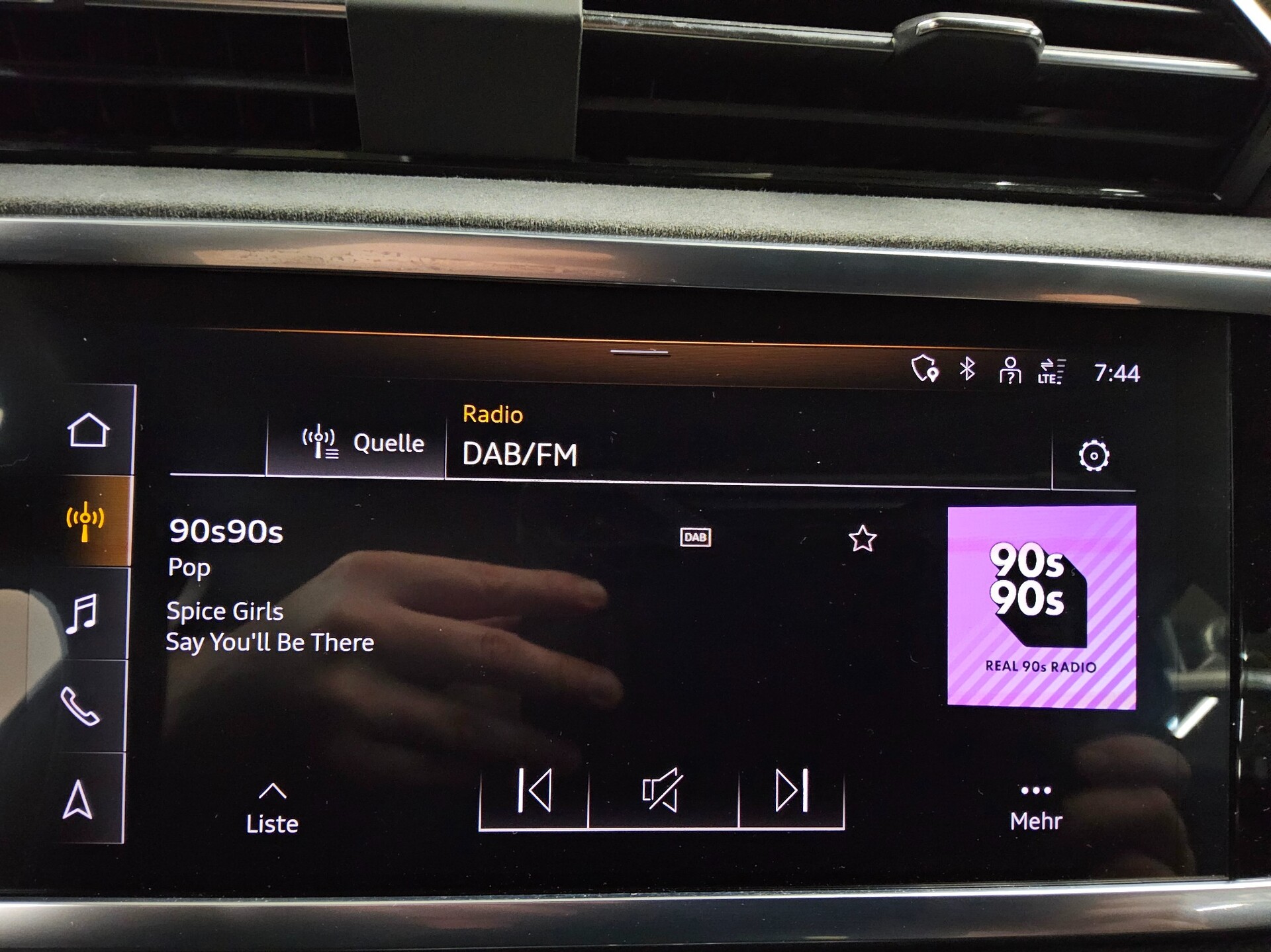 Audi Q3 45 TFSI e Navi virtual RfK LED ACC Sportsitze 7