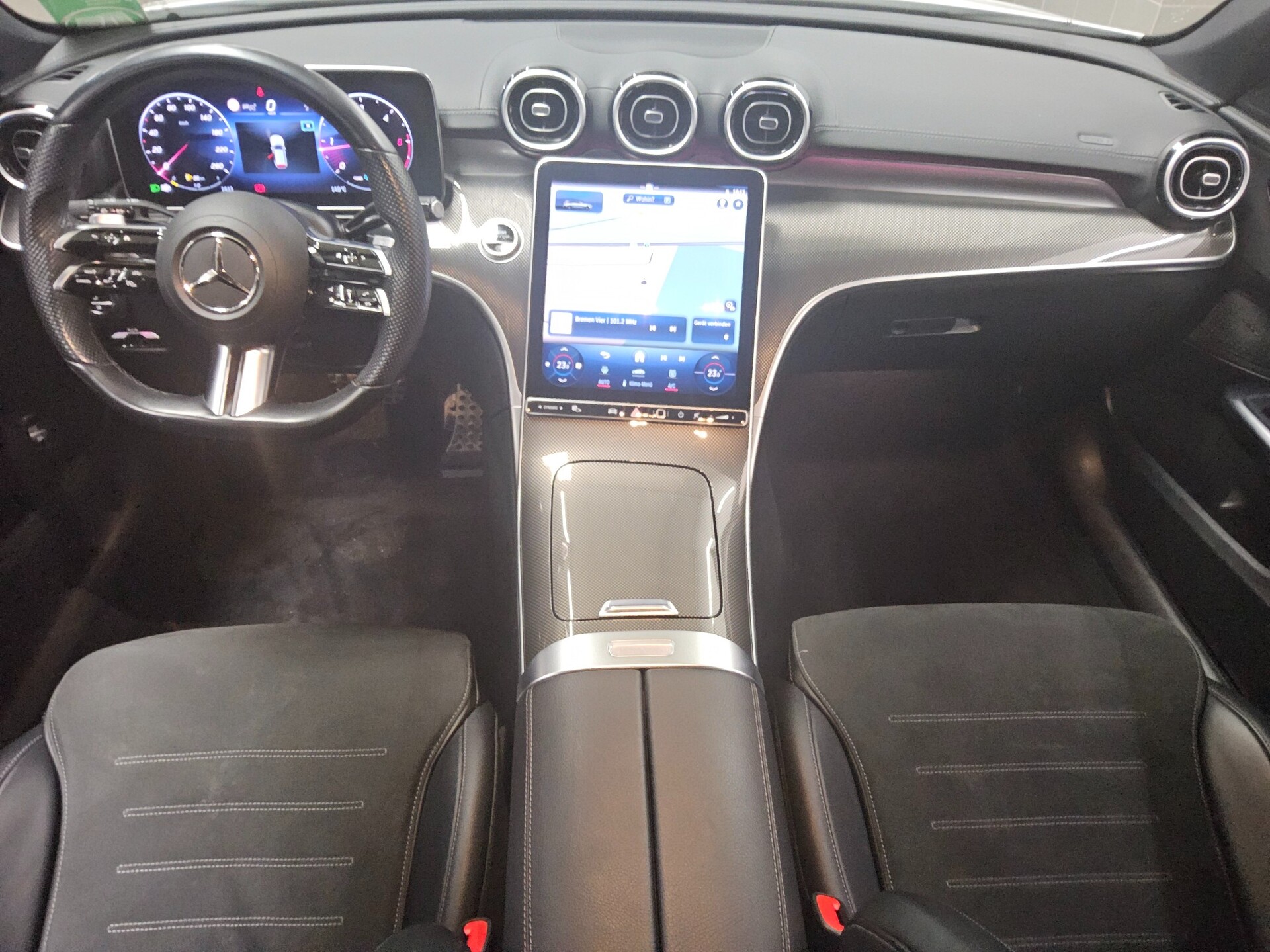 Mercedes-Benz C 300 T d AMG-Line Navi LED AHK Distronic+ 5