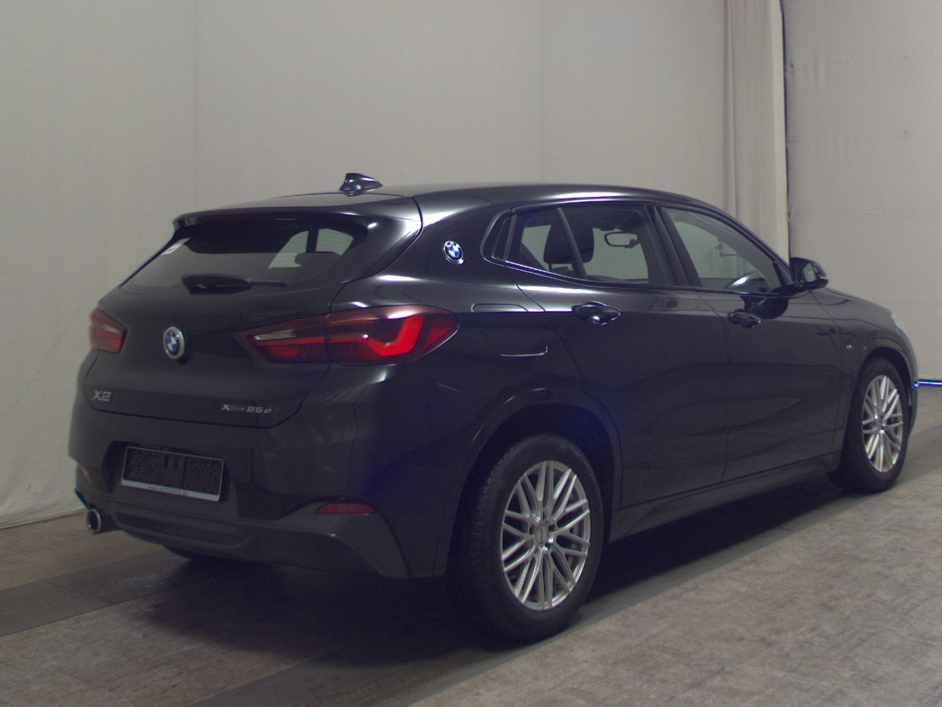 BMW X2 xDrive25e M-Sport Navi LED Kamera DA+ ACC 4