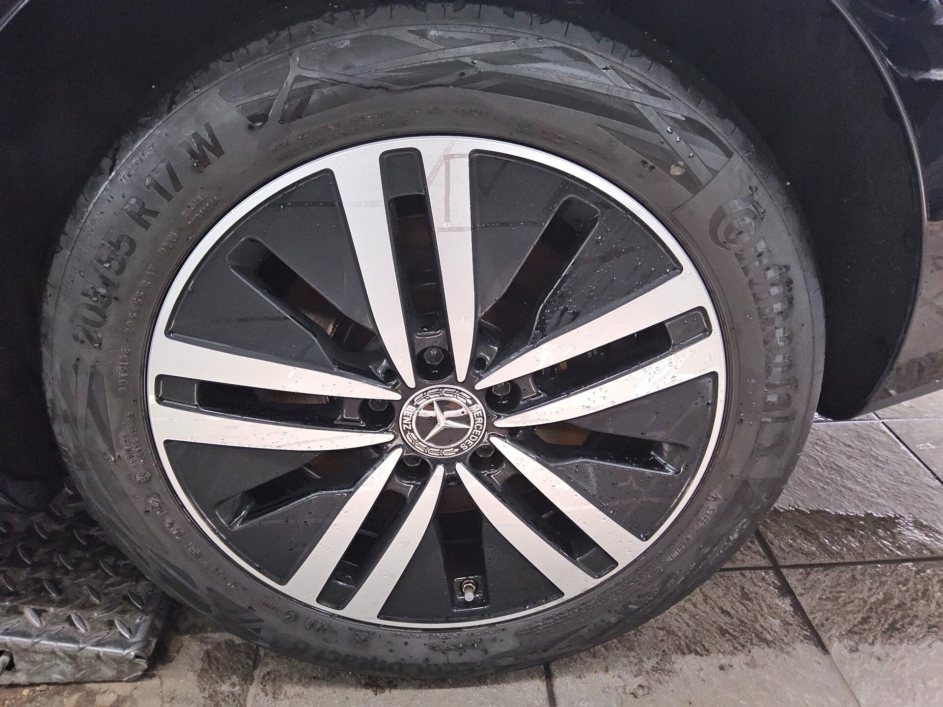 Mercedes-Benz CLA 250 Shooting Brake e Navi LED PDC 11