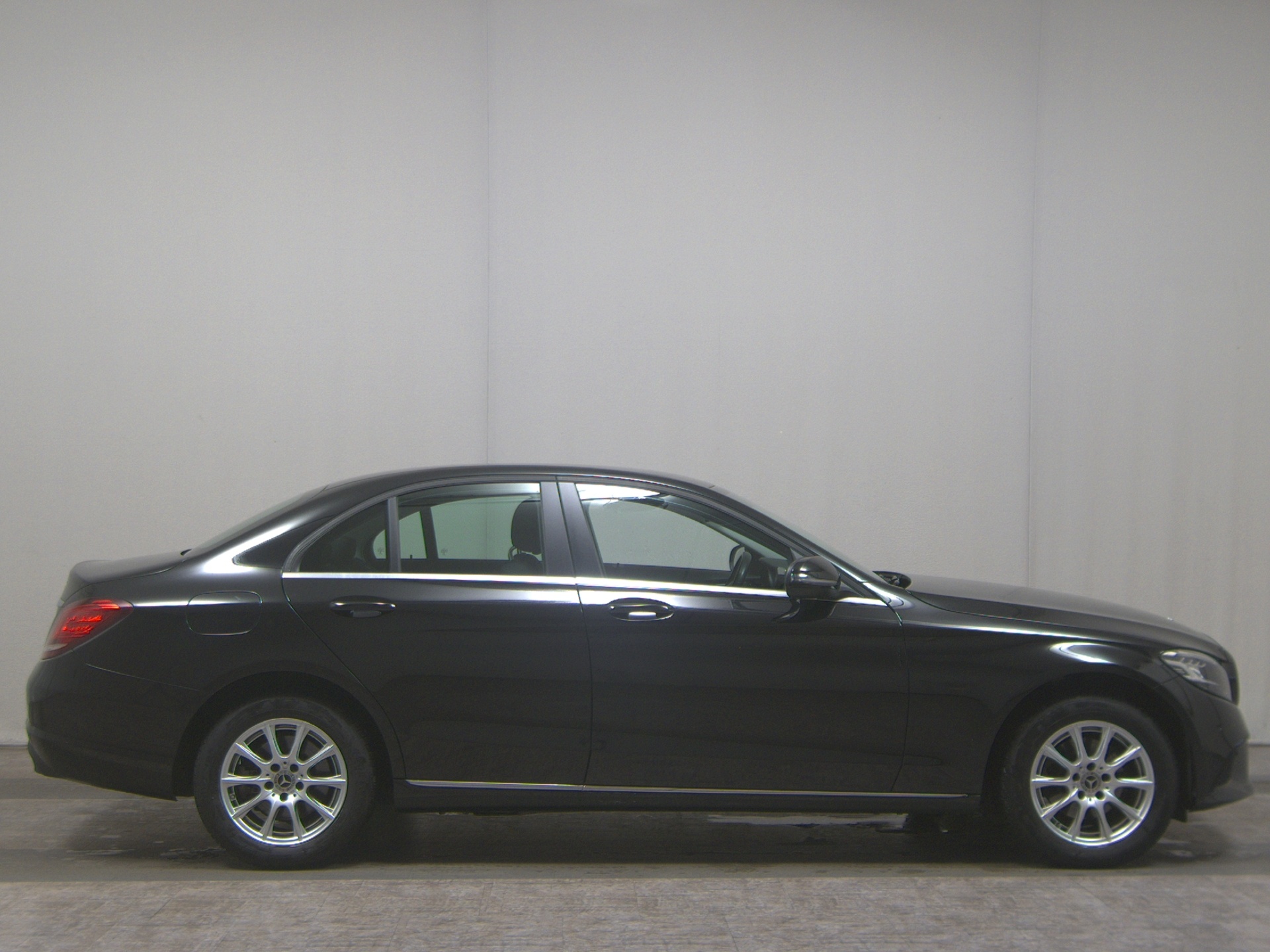 Mercedes-Benz C 200 d Navi LED RfK AHK PDC Shz Klima Tempomat