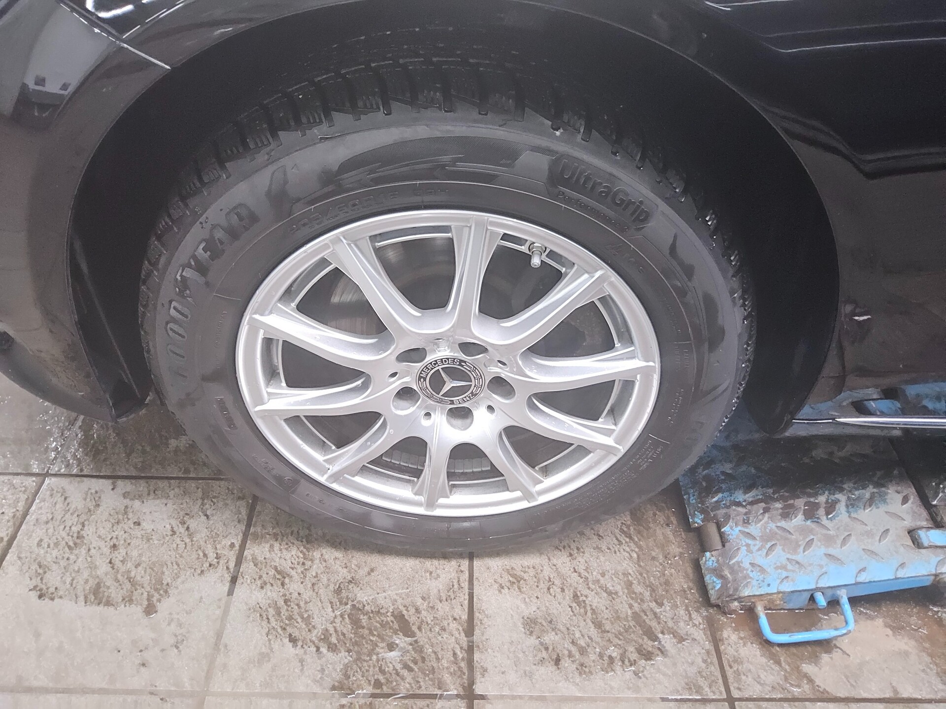 Mercedes-Benz C 200 d Navi LED RfK AHK PDC Shz Klima Tempomat 10