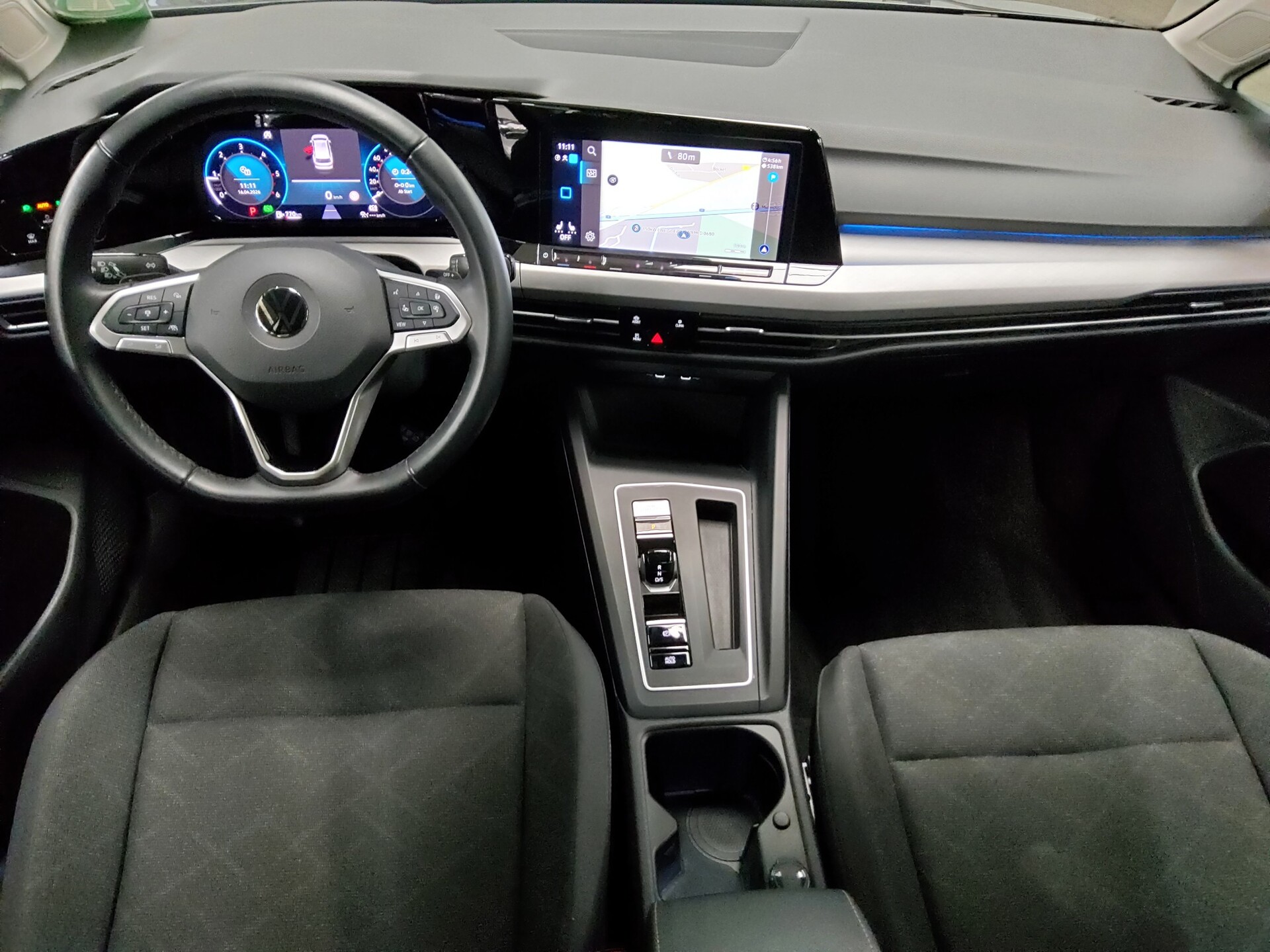 Volkswagen Golf-8 Var. 2.0 TDI Life Navi LED DC ACC SHZ 5