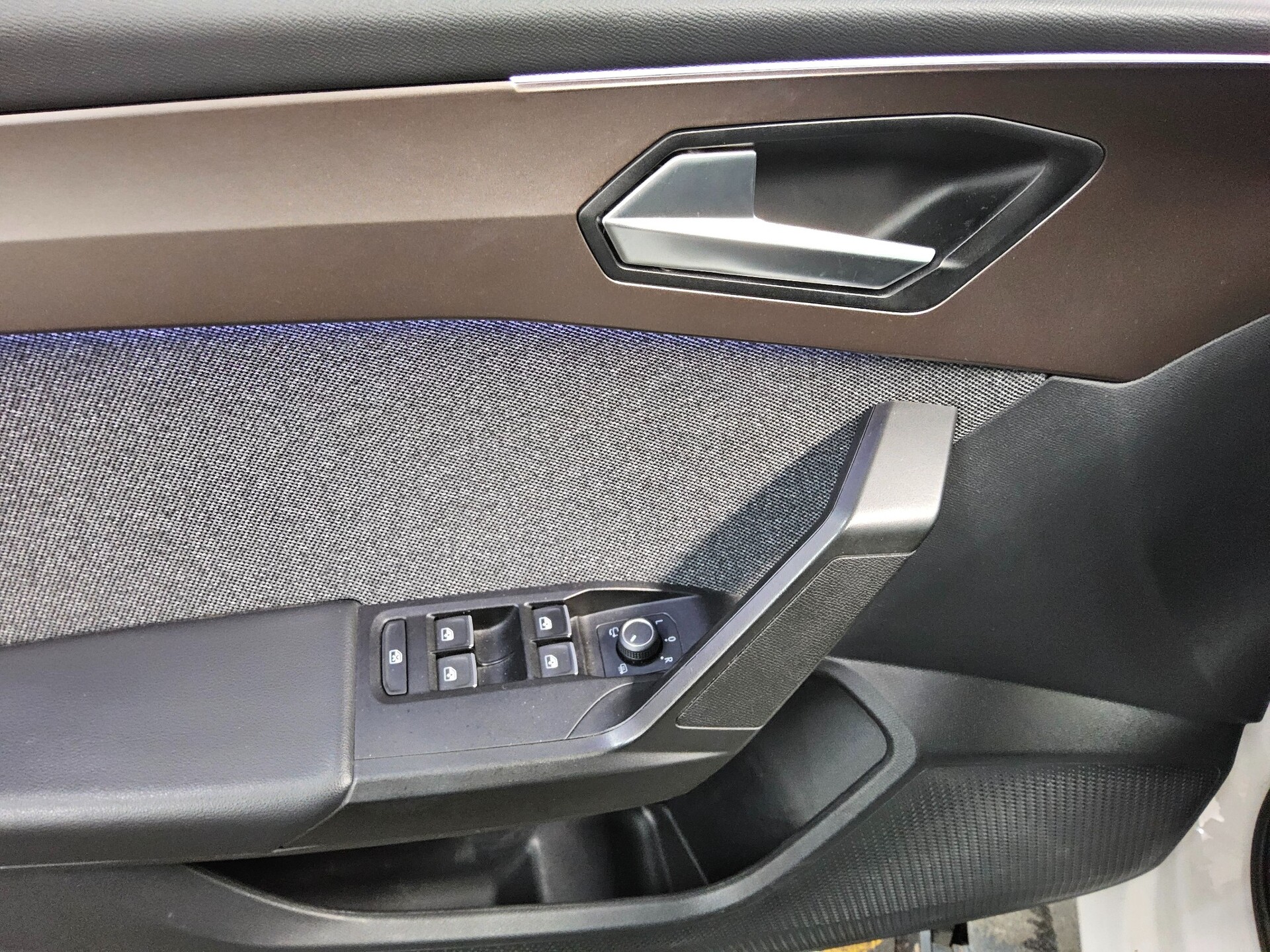 Seat Leon Sportstourer 2.0 TDI Xcellence Navi LED vc 10