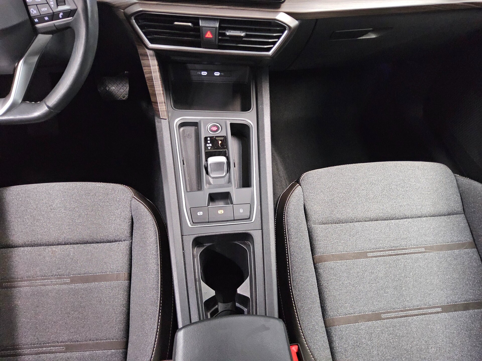 Seat Leon Sportstourer 2.0 TDI Xcellence Navi LED vc 6