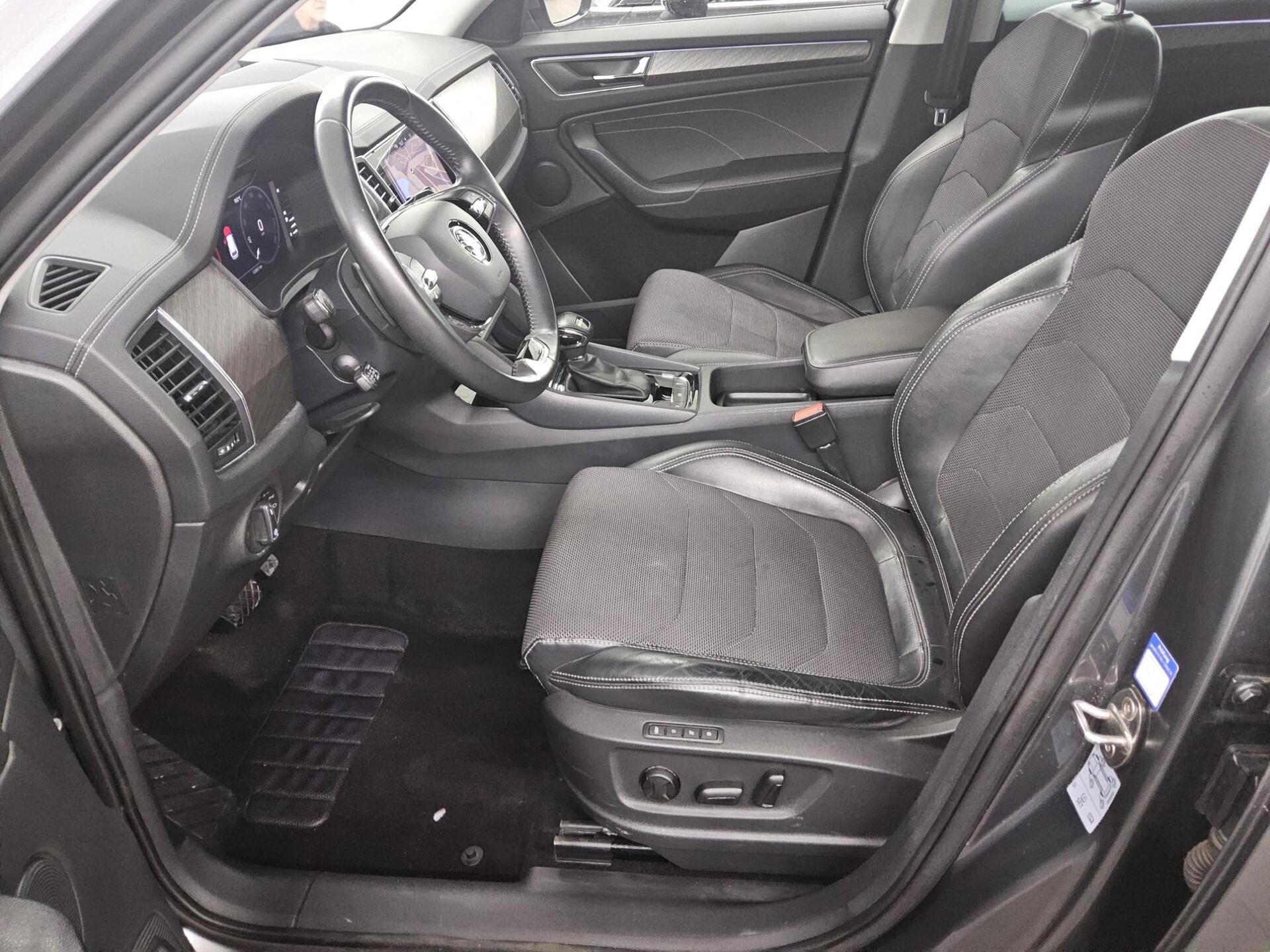 Skoda Kodiaq 2.0 TDI Style T-Leder Navi LED VC RFK AHK 9