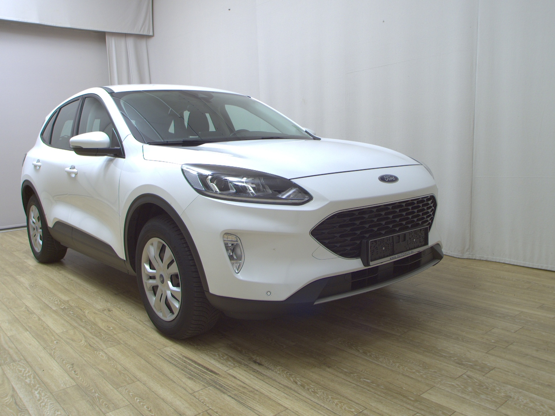 Ford Kuga 2.0 EB Cool&Connect Nav PDC WSS beheizt AHK 3