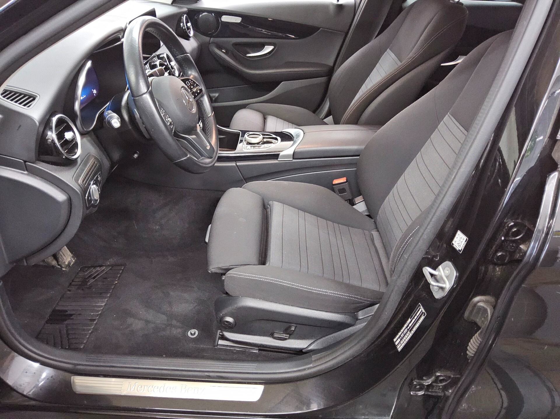 Mercedes-Benz C 300 T de Navi LED Widescreen Kamera SHZ 9