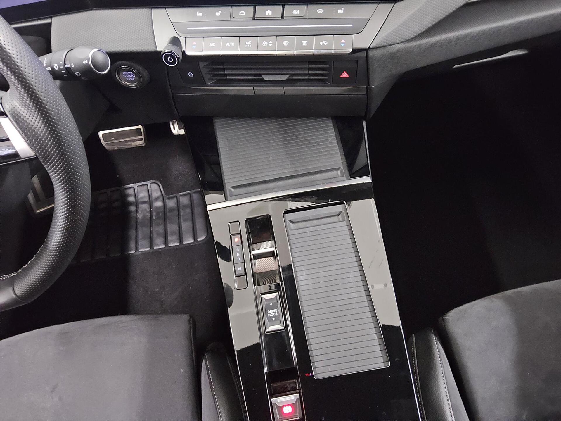 Opel Astra 1.5 D Ultimate Navi LED Pano T-Leder 360° 6