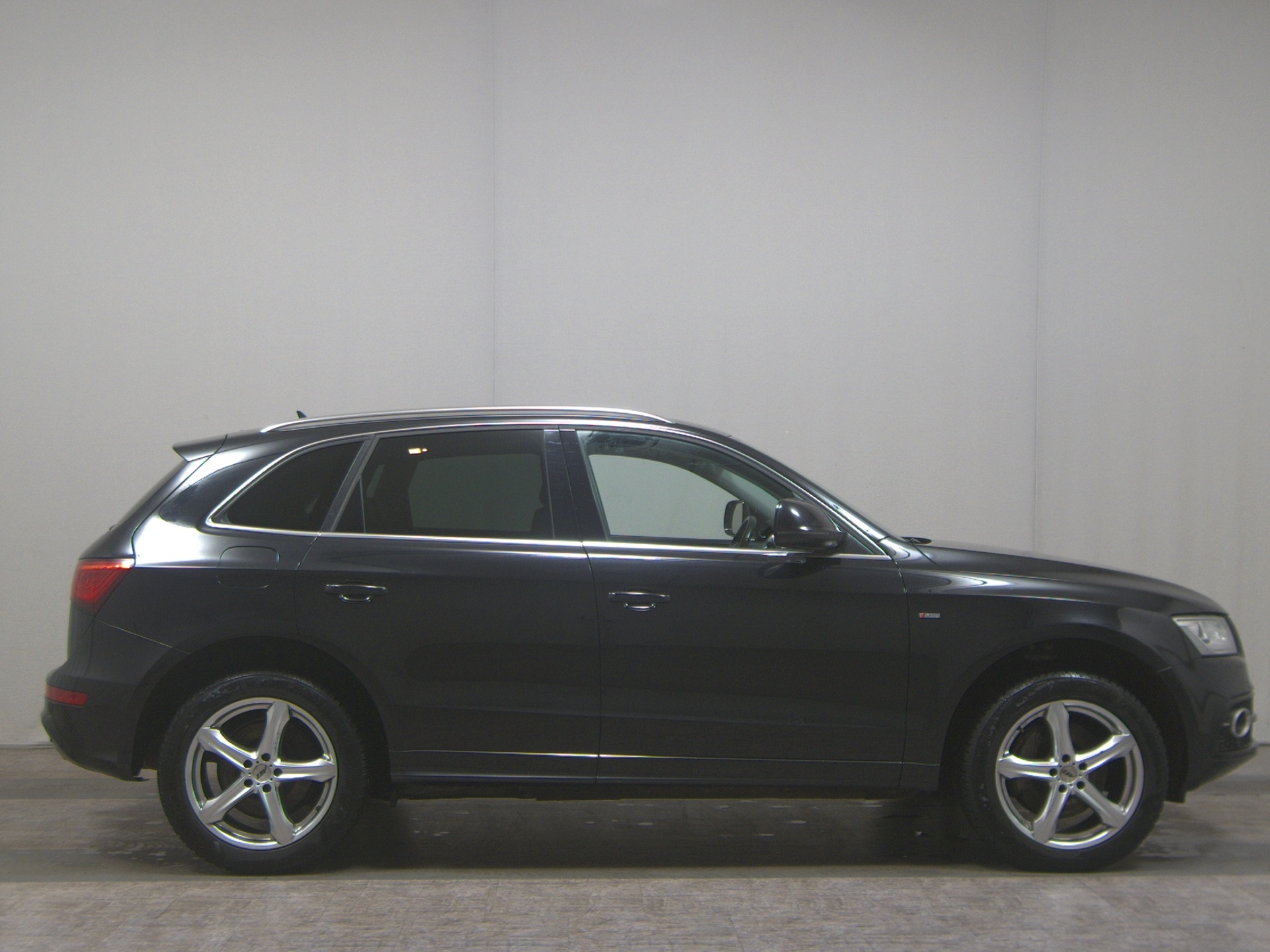 Audi Q5 3.0 TDI Qu. S-Line Navi Pano B&O RFK HU 04/27