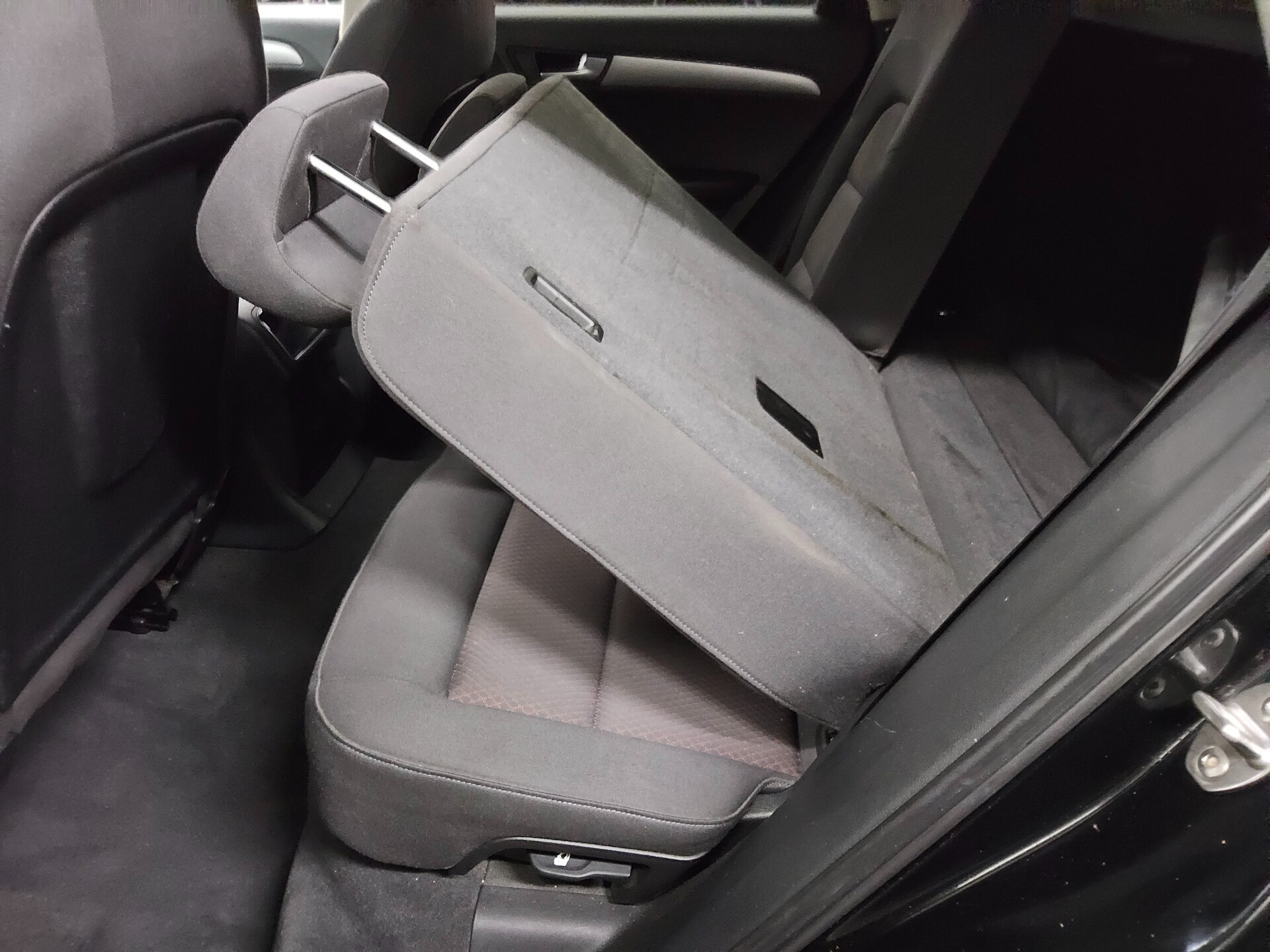 Audi Q5 2.0 TDI Qu. AHK Xenon Shz PDC Tempomat 12